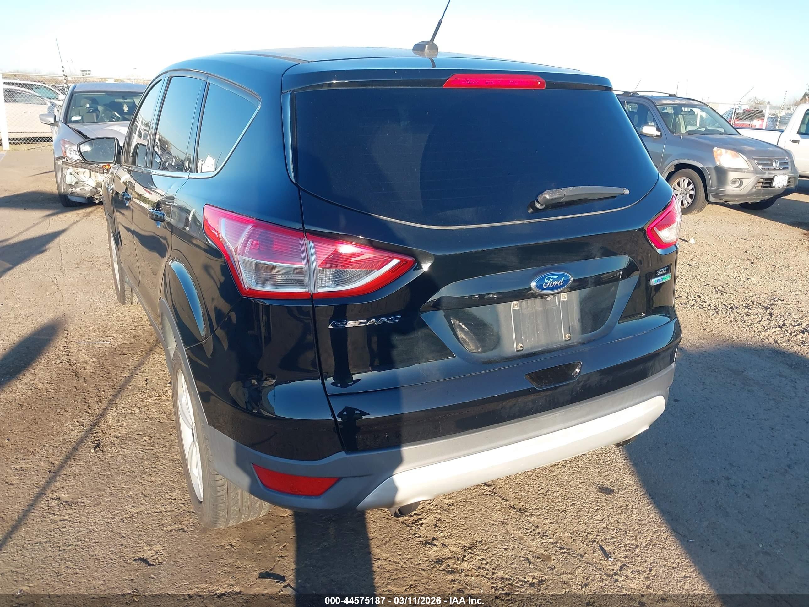 FORD ESCAPE image 3