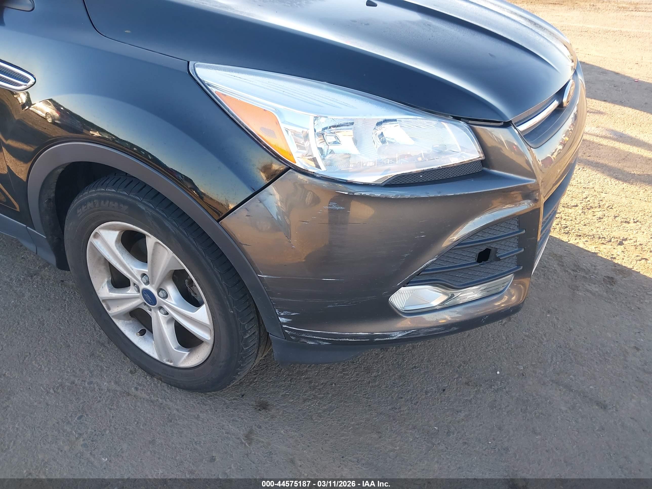 FORD ESCAPE image 6