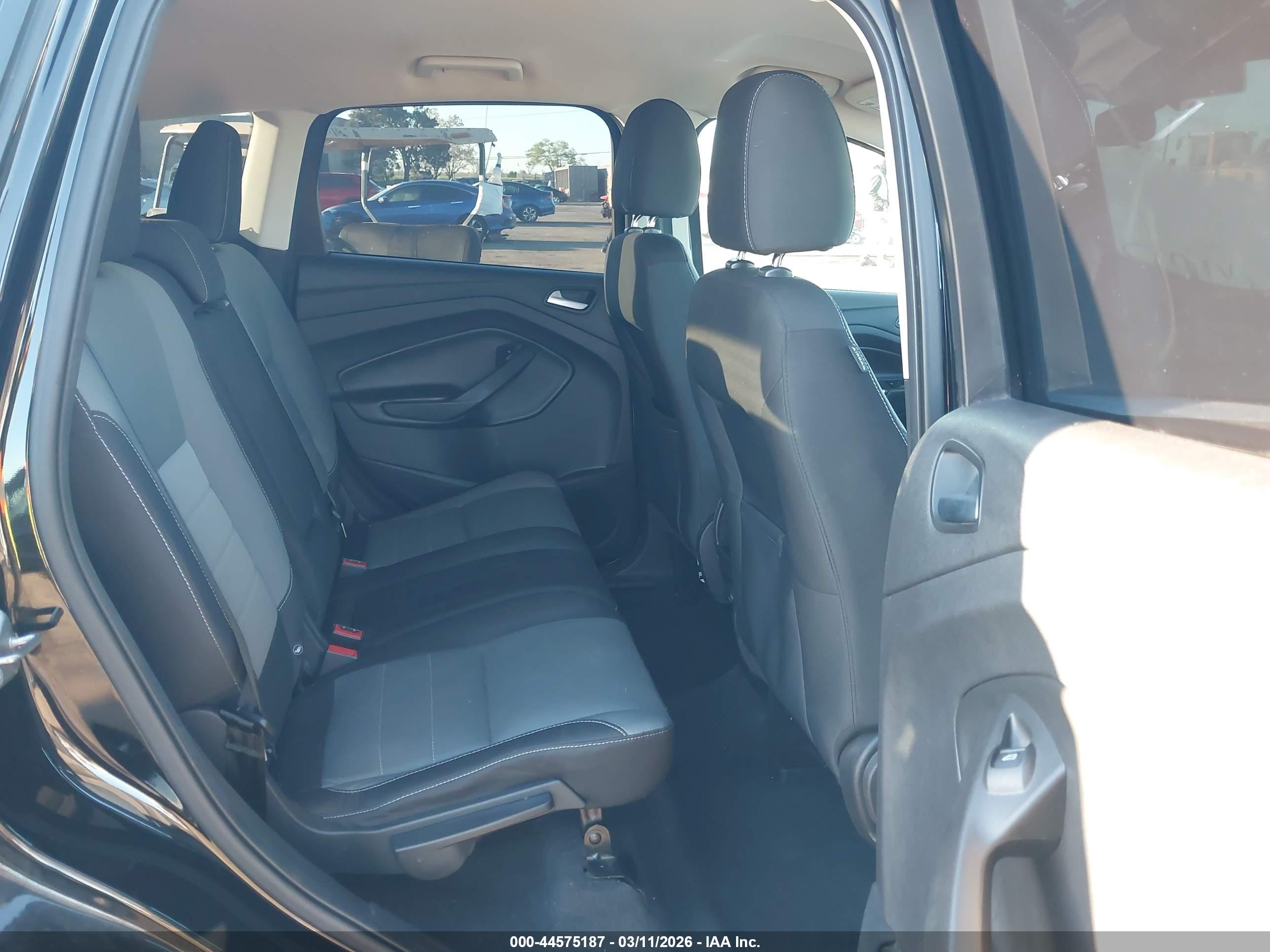 FORD ESCAPE image 8