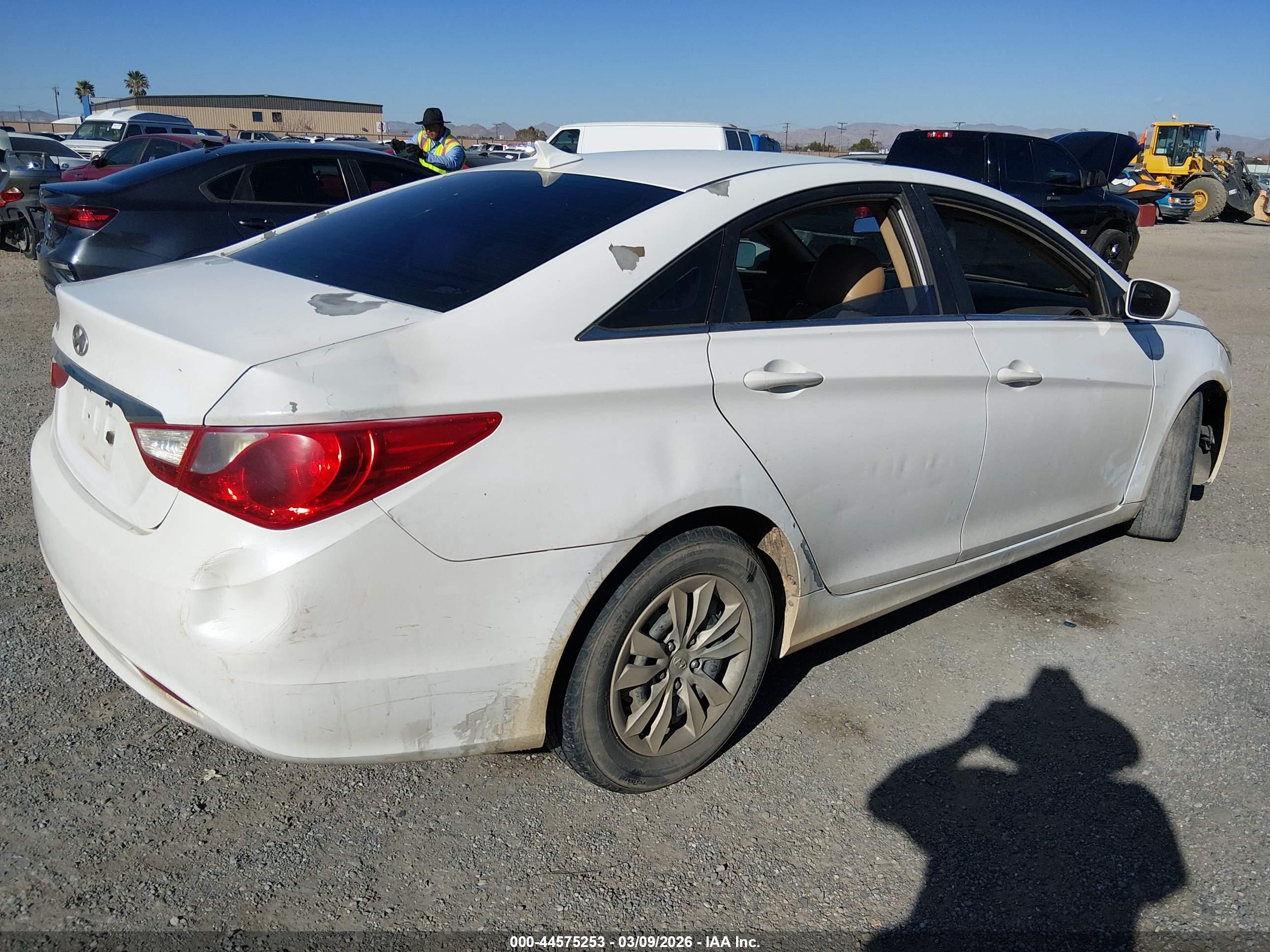 HYUNDAI SONATA image 4