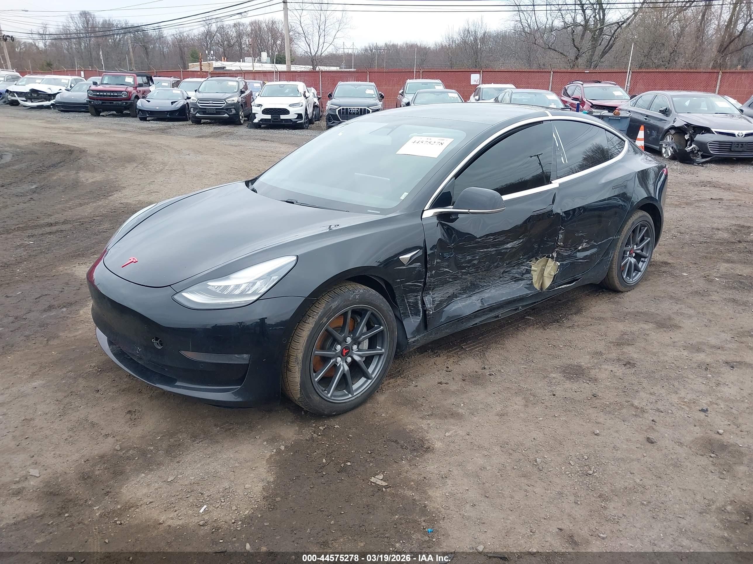 TESLA MODEL image 2