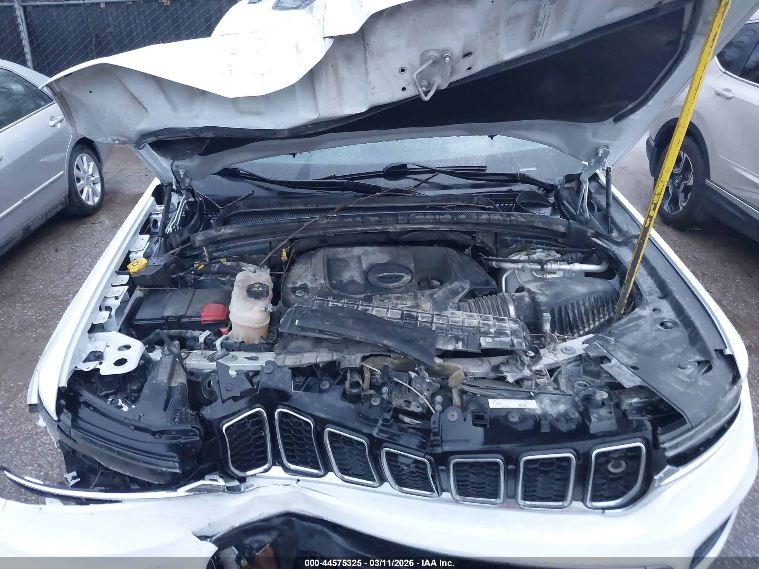 JEEP GRAND image 10
