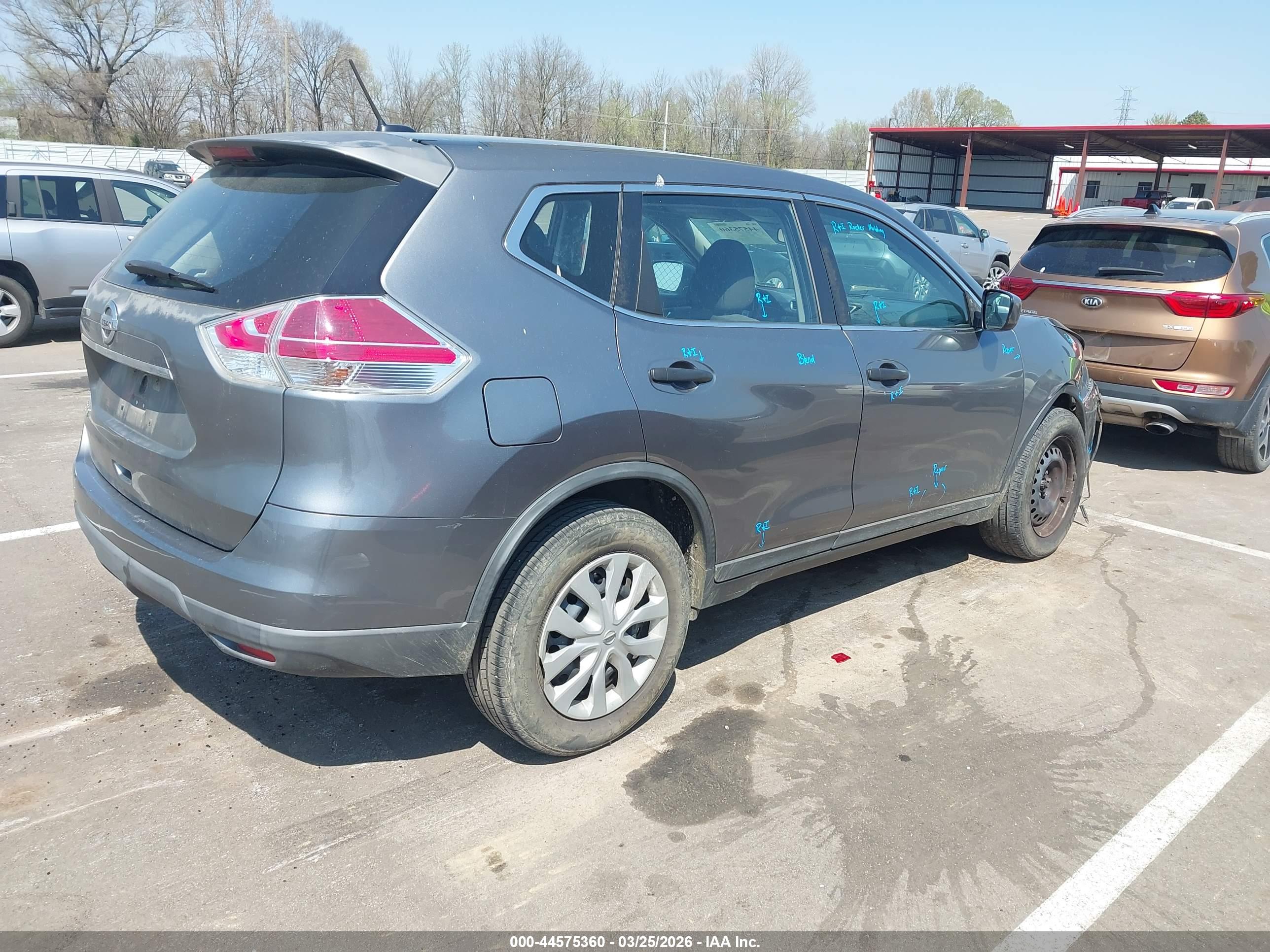 NISSAN ROGUE image 4