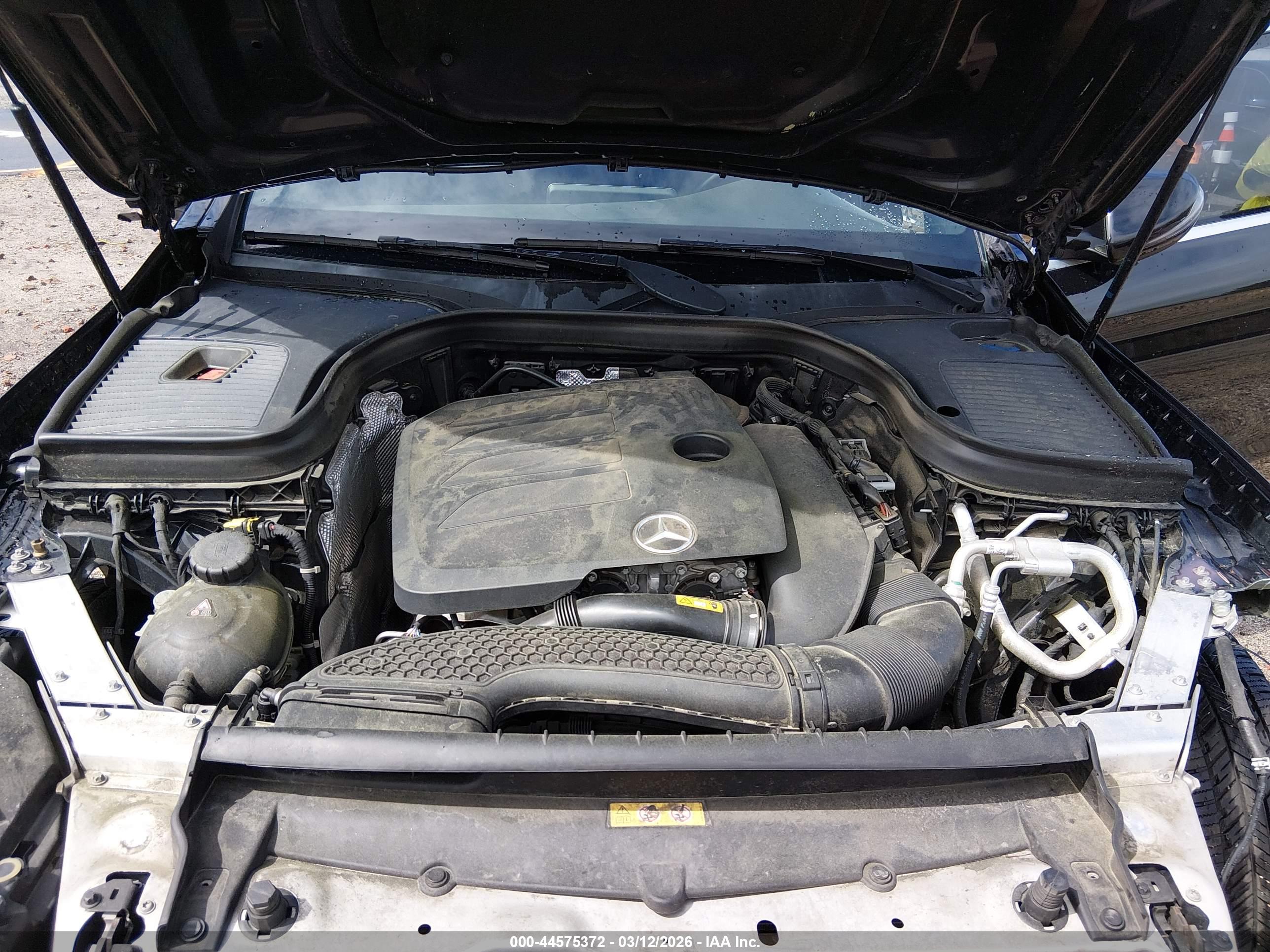 MERCEDES-BENZ GLC image 10