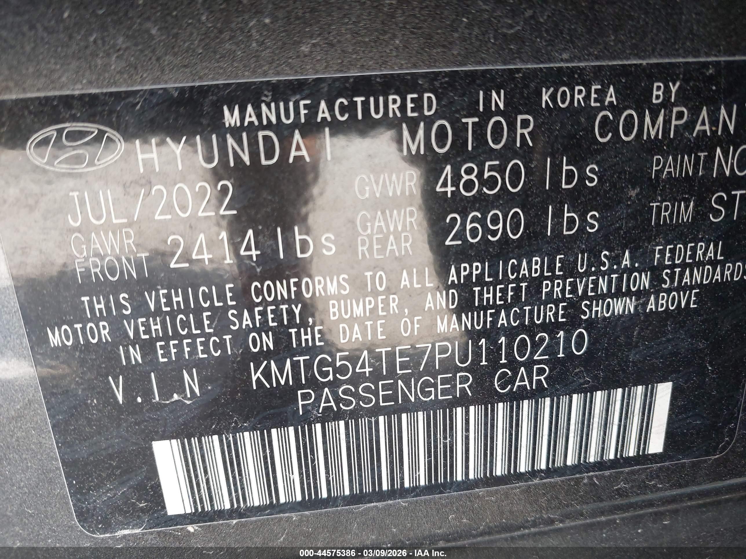 GENESIS G70 image 9