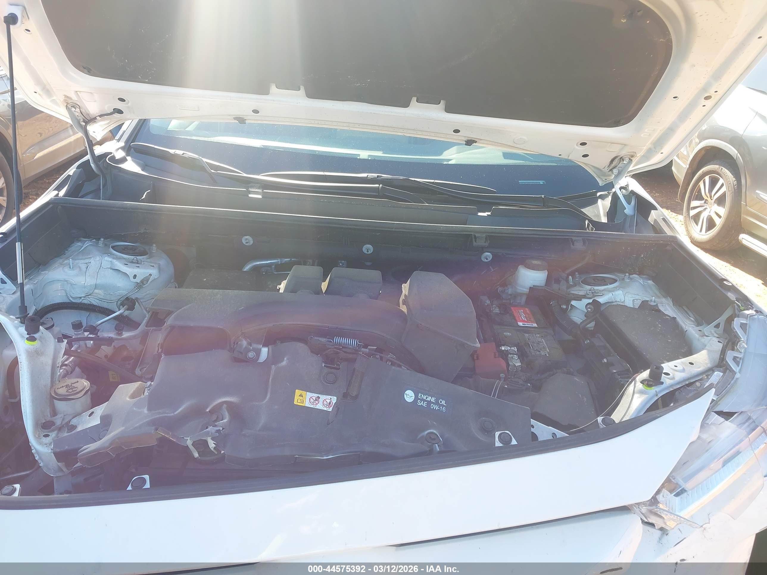 TOYOTA RAV4 image 10