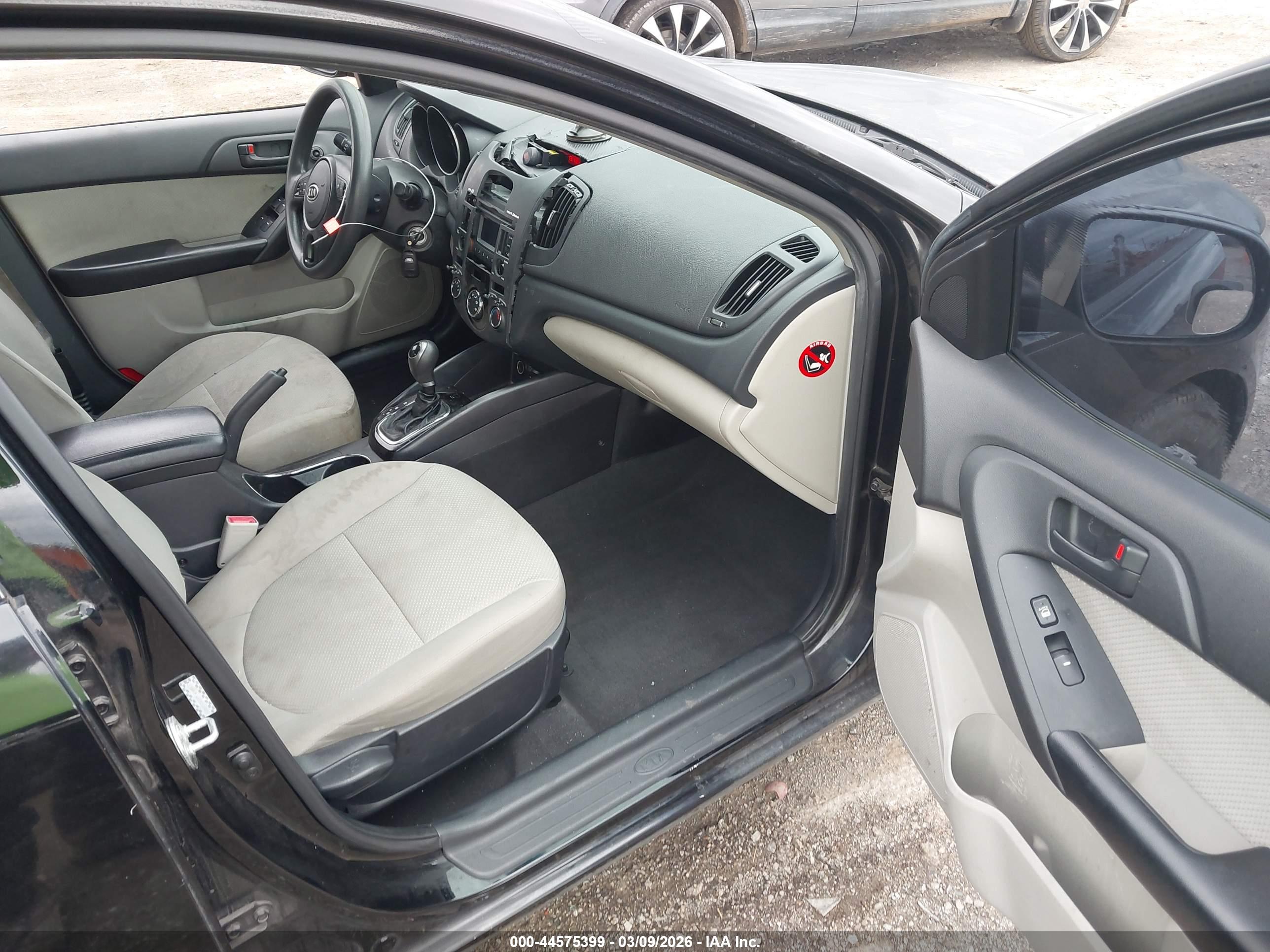 KIA FORTE image 5