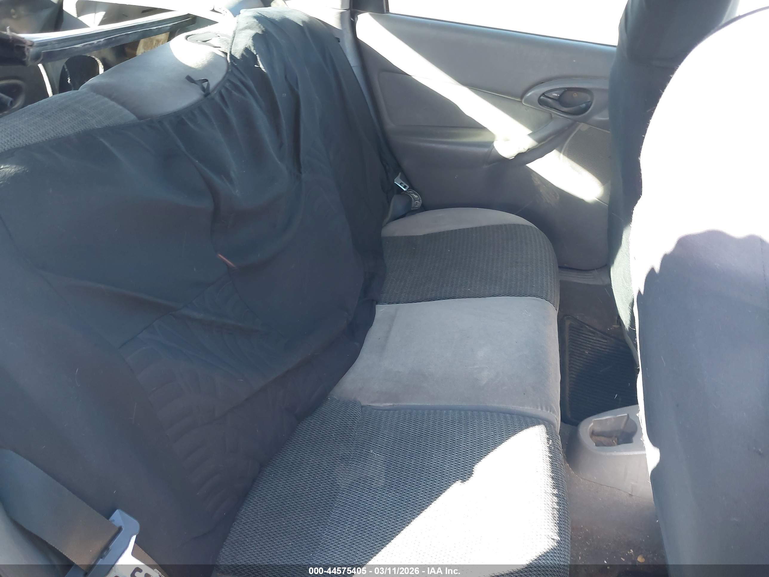 FORD FOCUS image 8