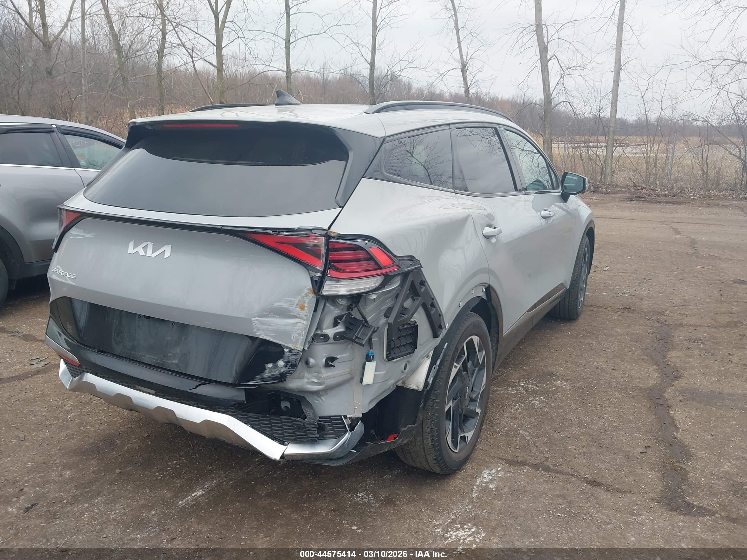KIA SPORTAGE image 4