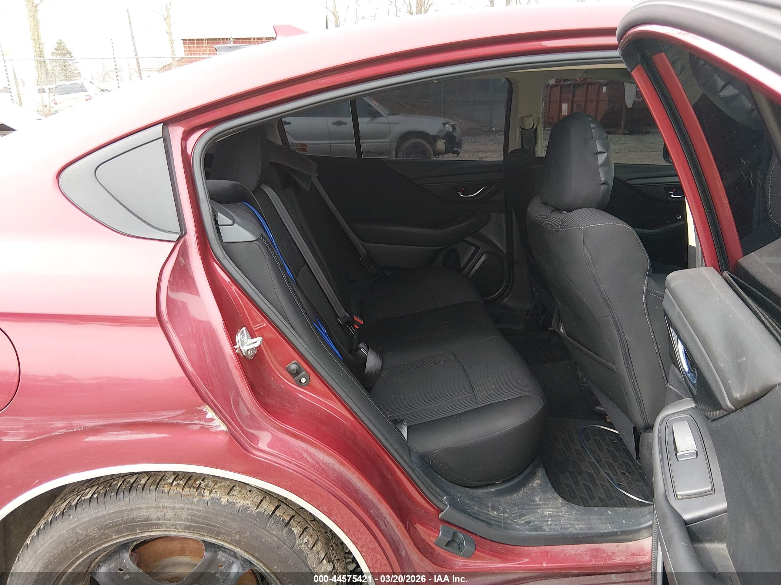 SUBARU LEGACY image 8