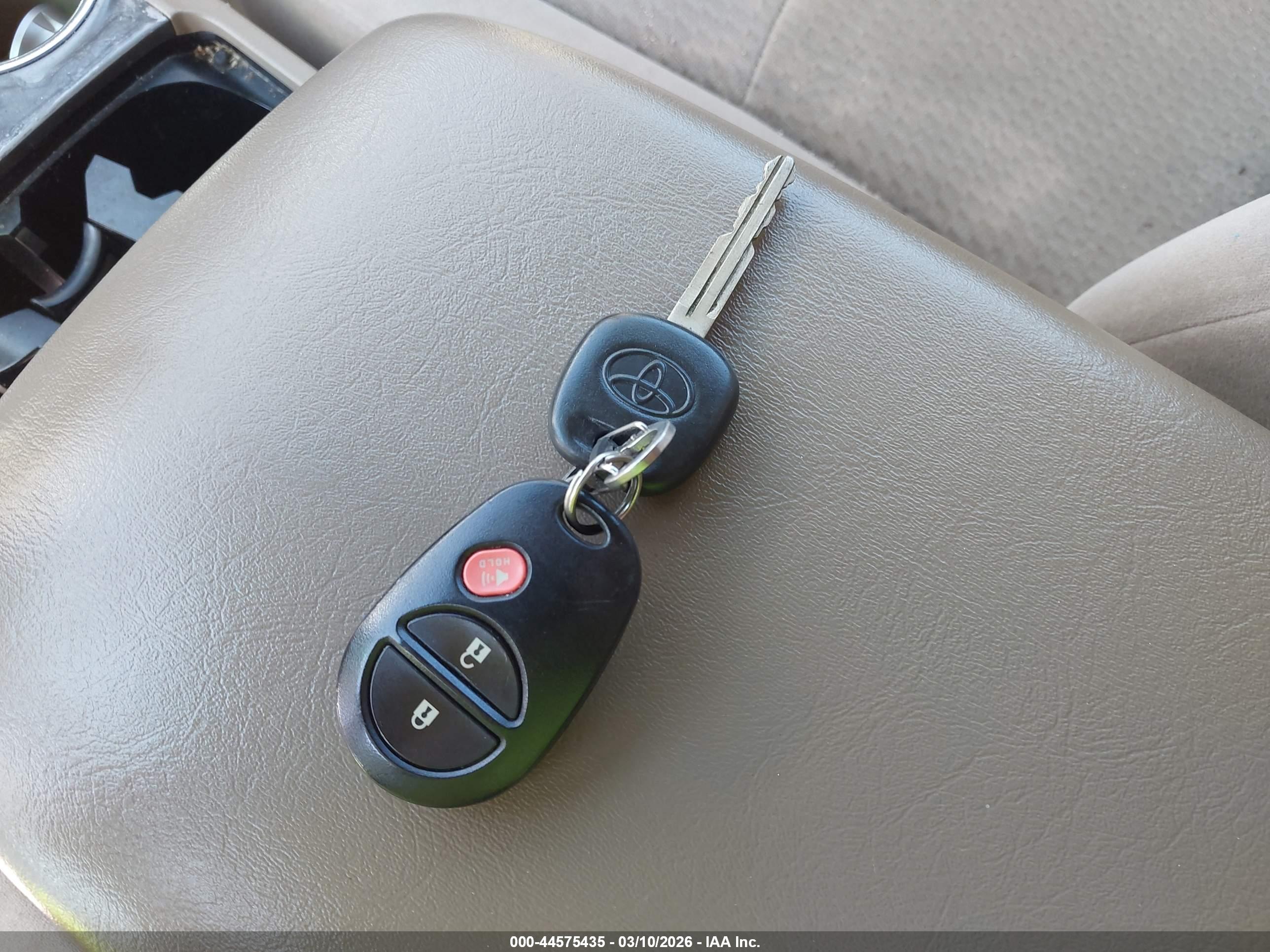 TOYOTA HIGHLANDER image 11