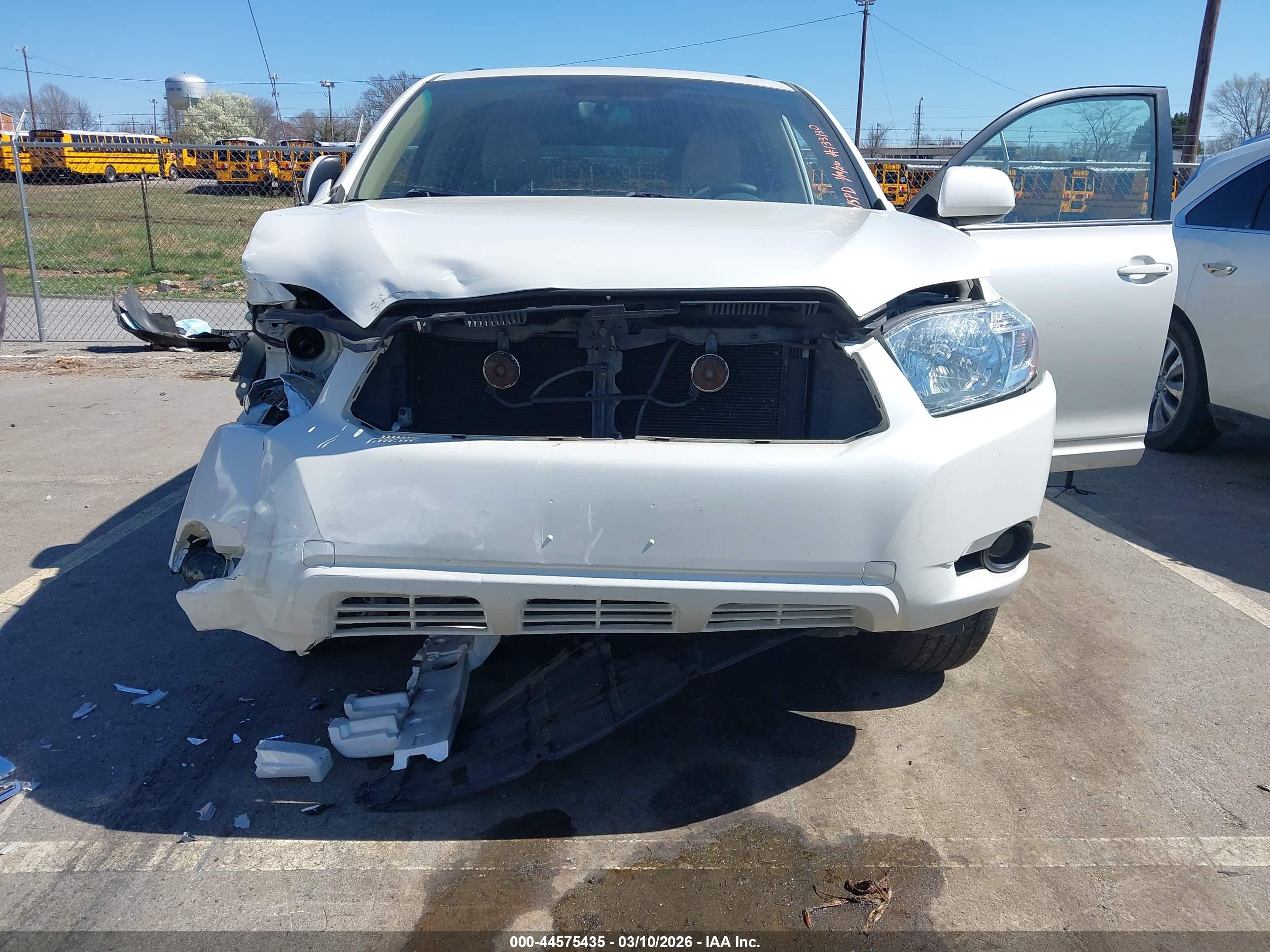 TOYOTA HIGHLANDER image 6