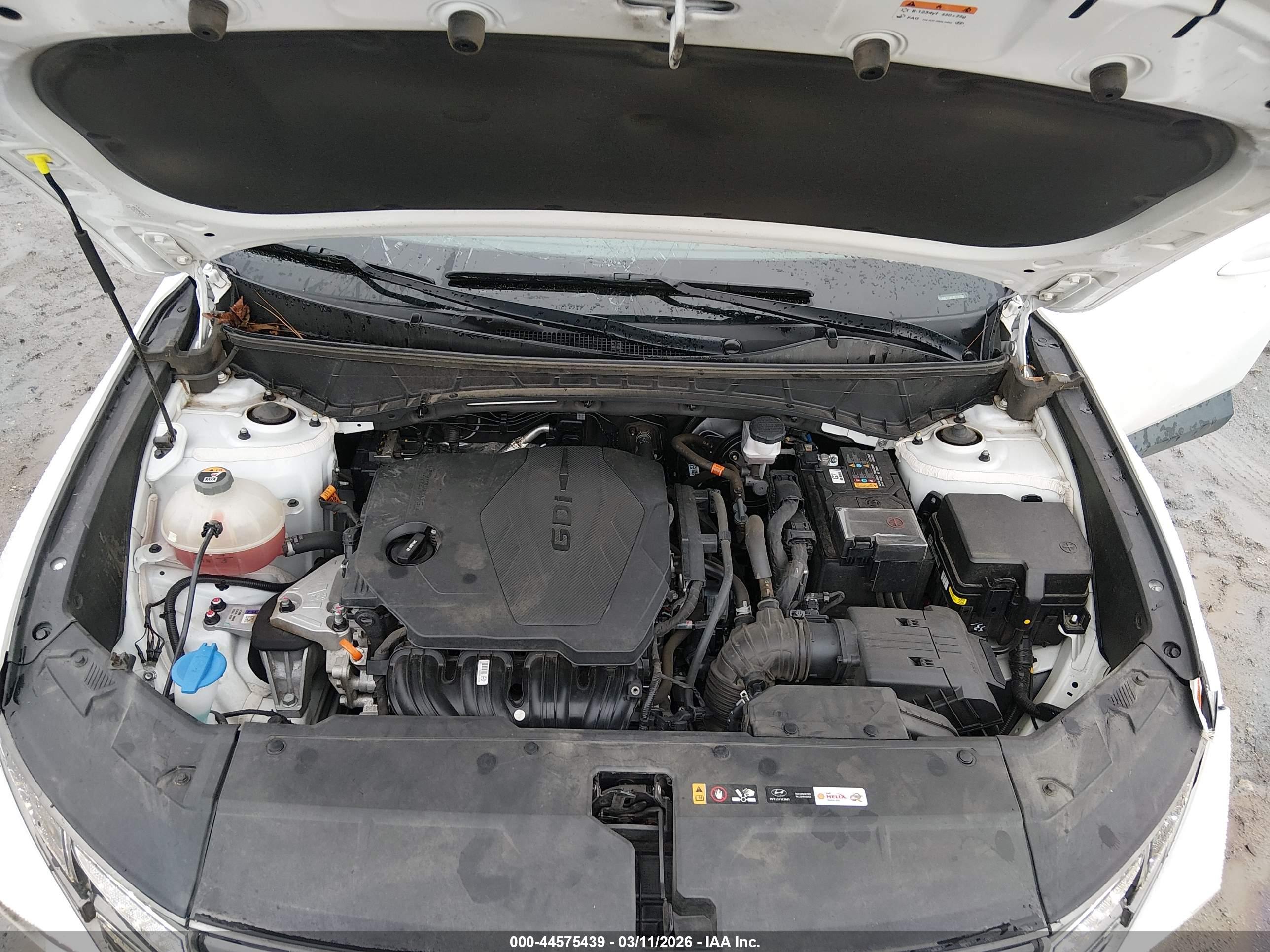 HYUNDAI TUCSON image 10