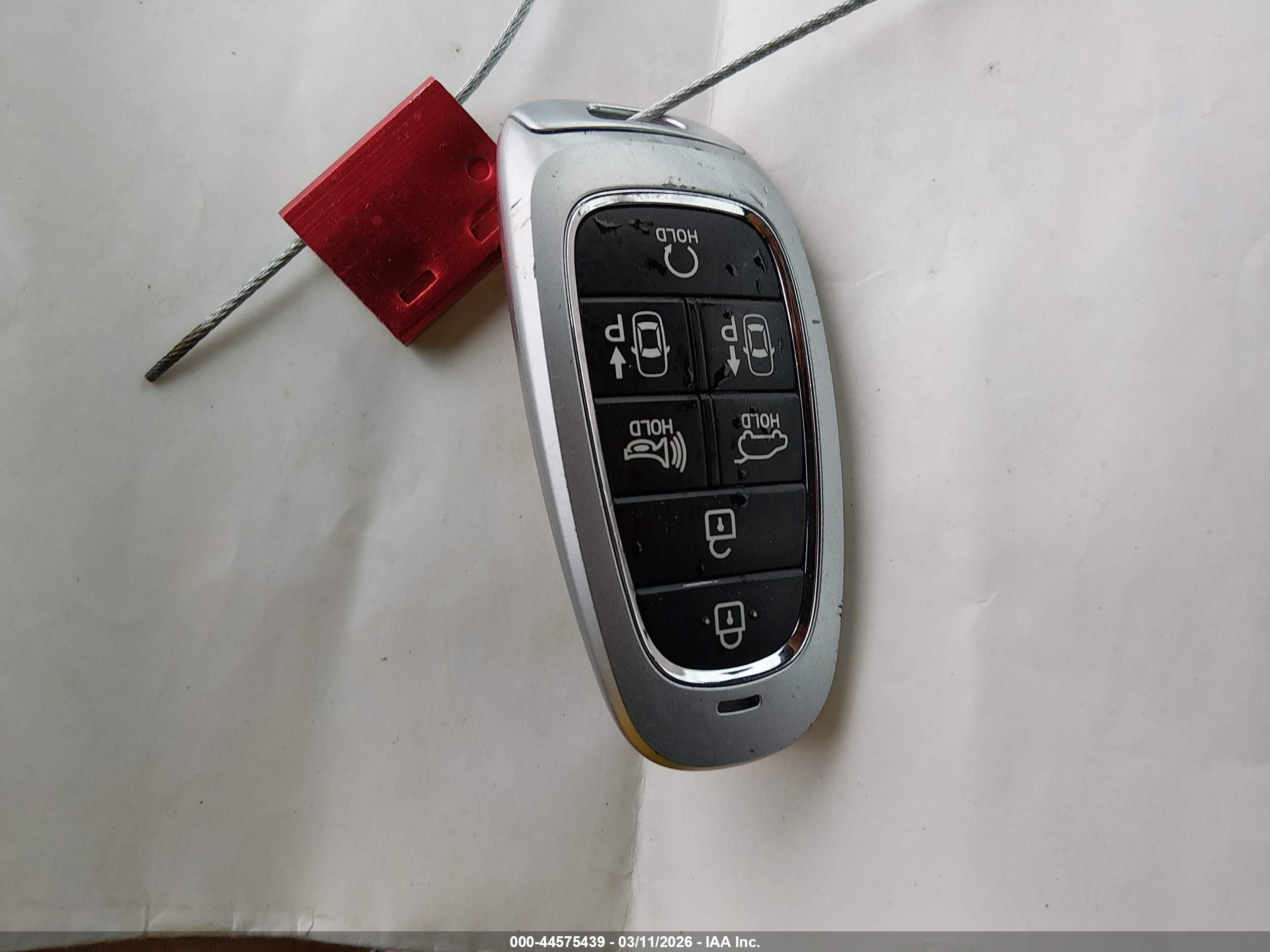 HYUNDAI TUCSON image 11