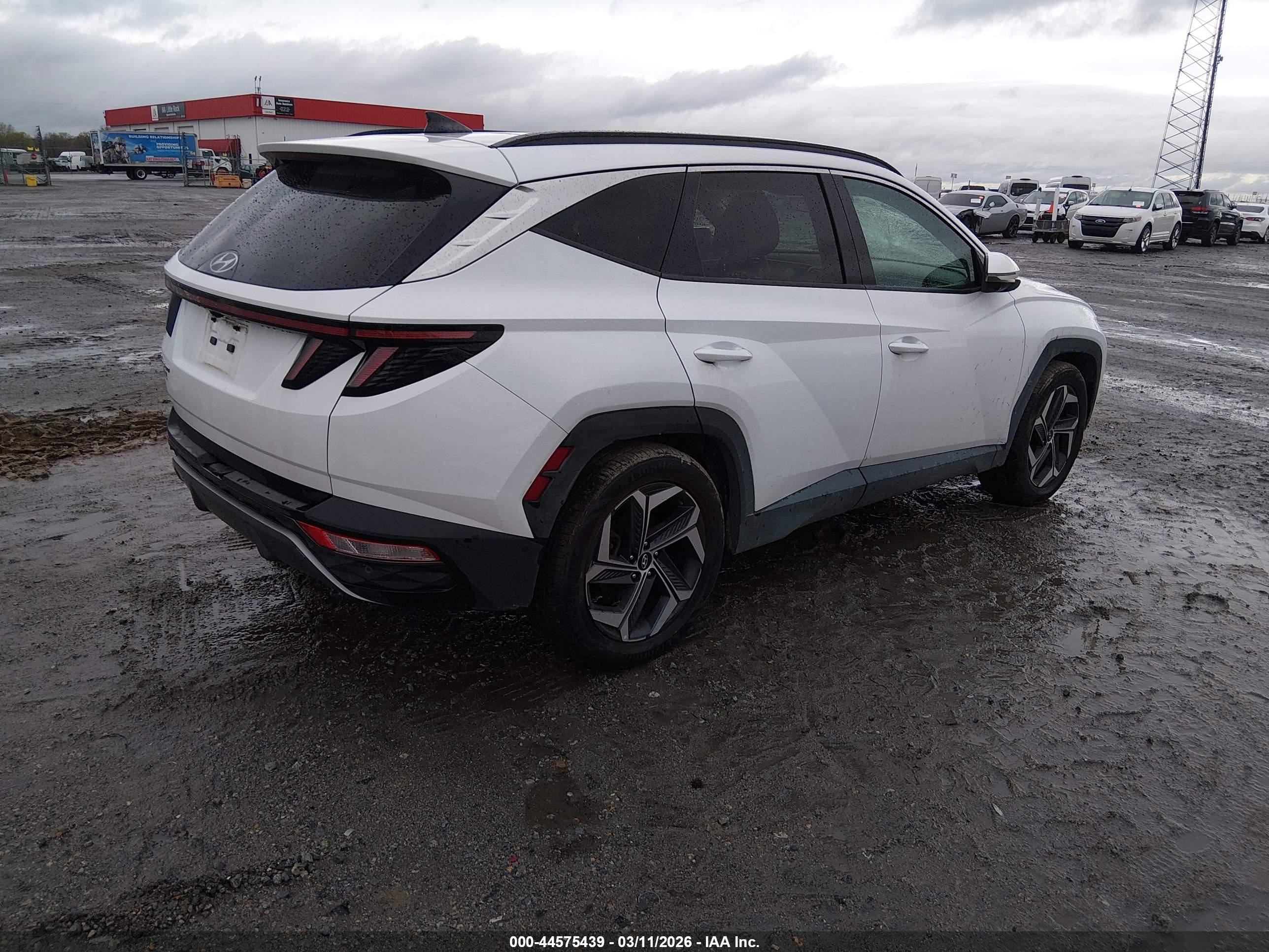 HYUNDAI TUCSON image 4