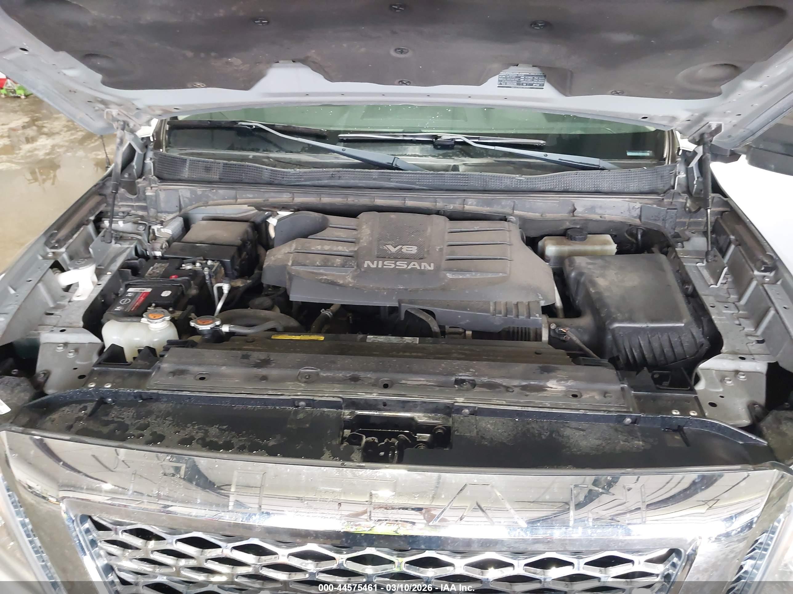 NISSAN TITAN image 10