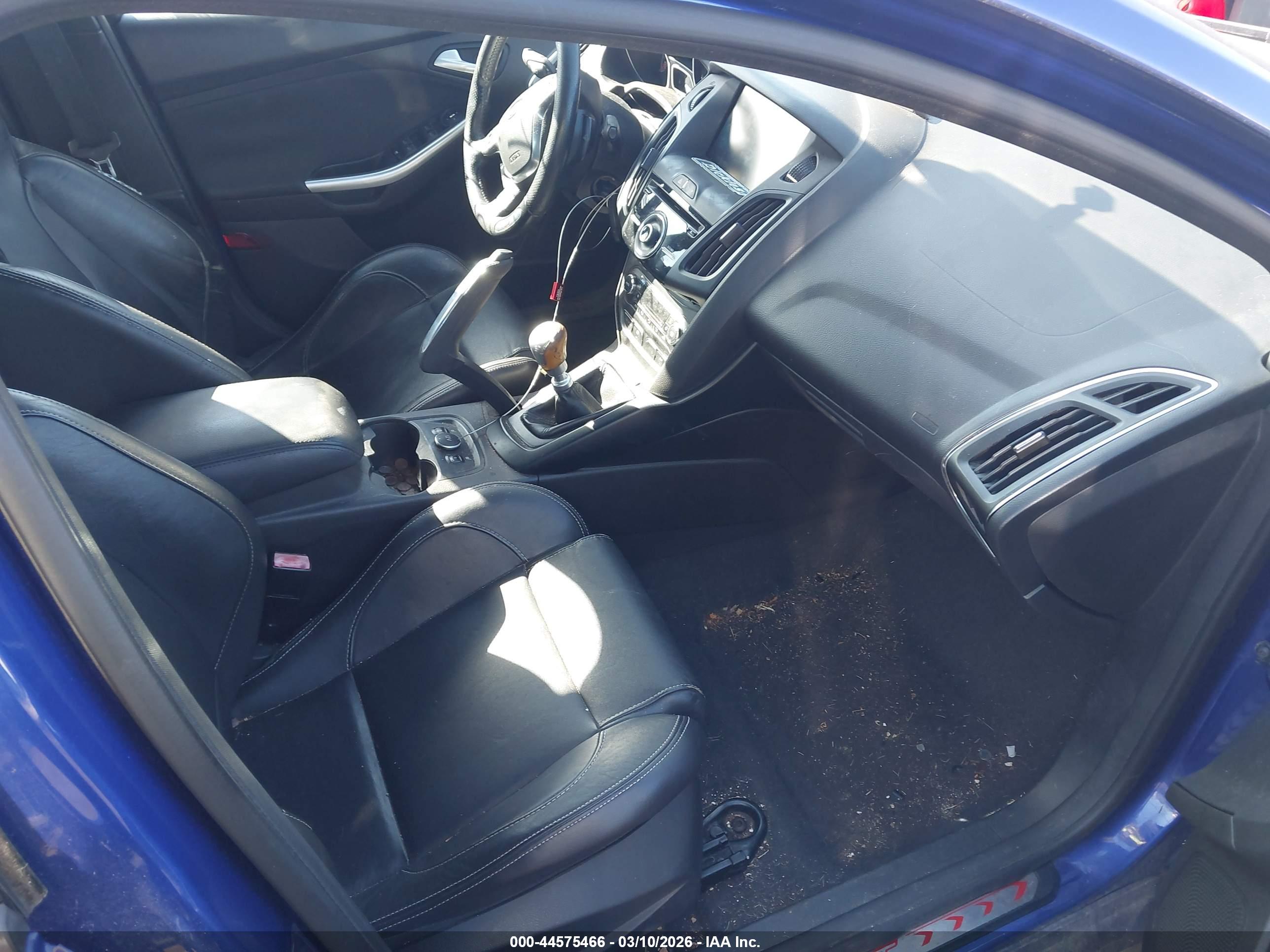 FORD FOCUS image 5
