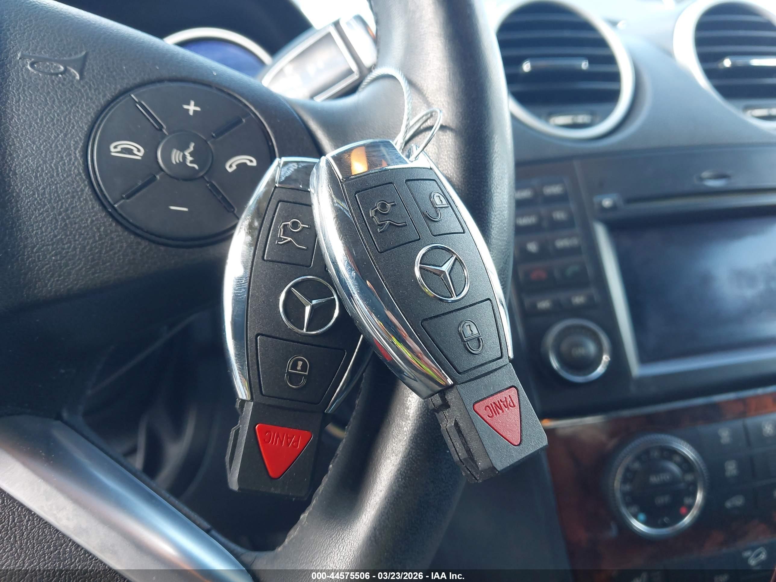 MERCEDES-BENZ ML image 11