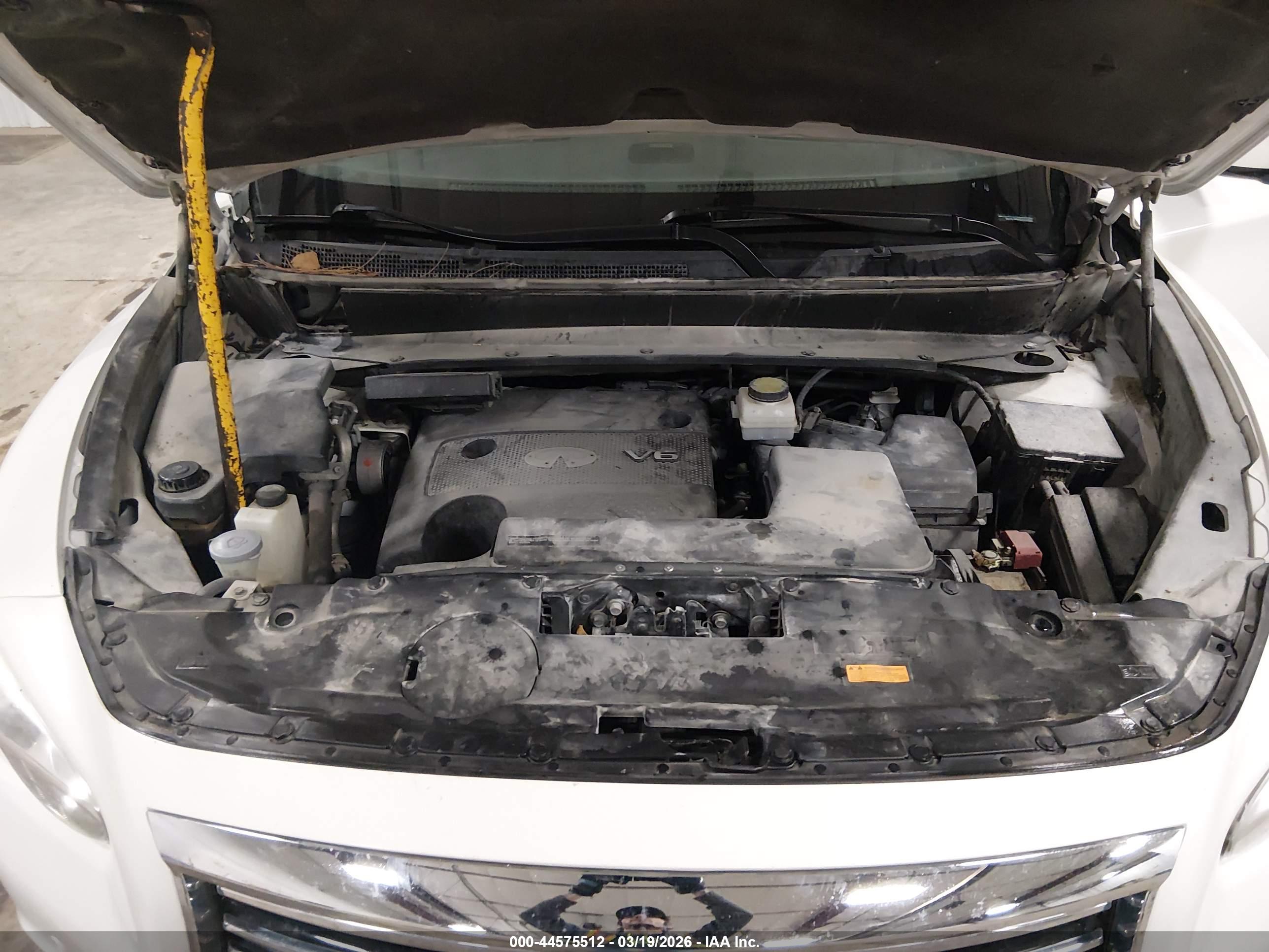 INFINITI JX35 image 10
