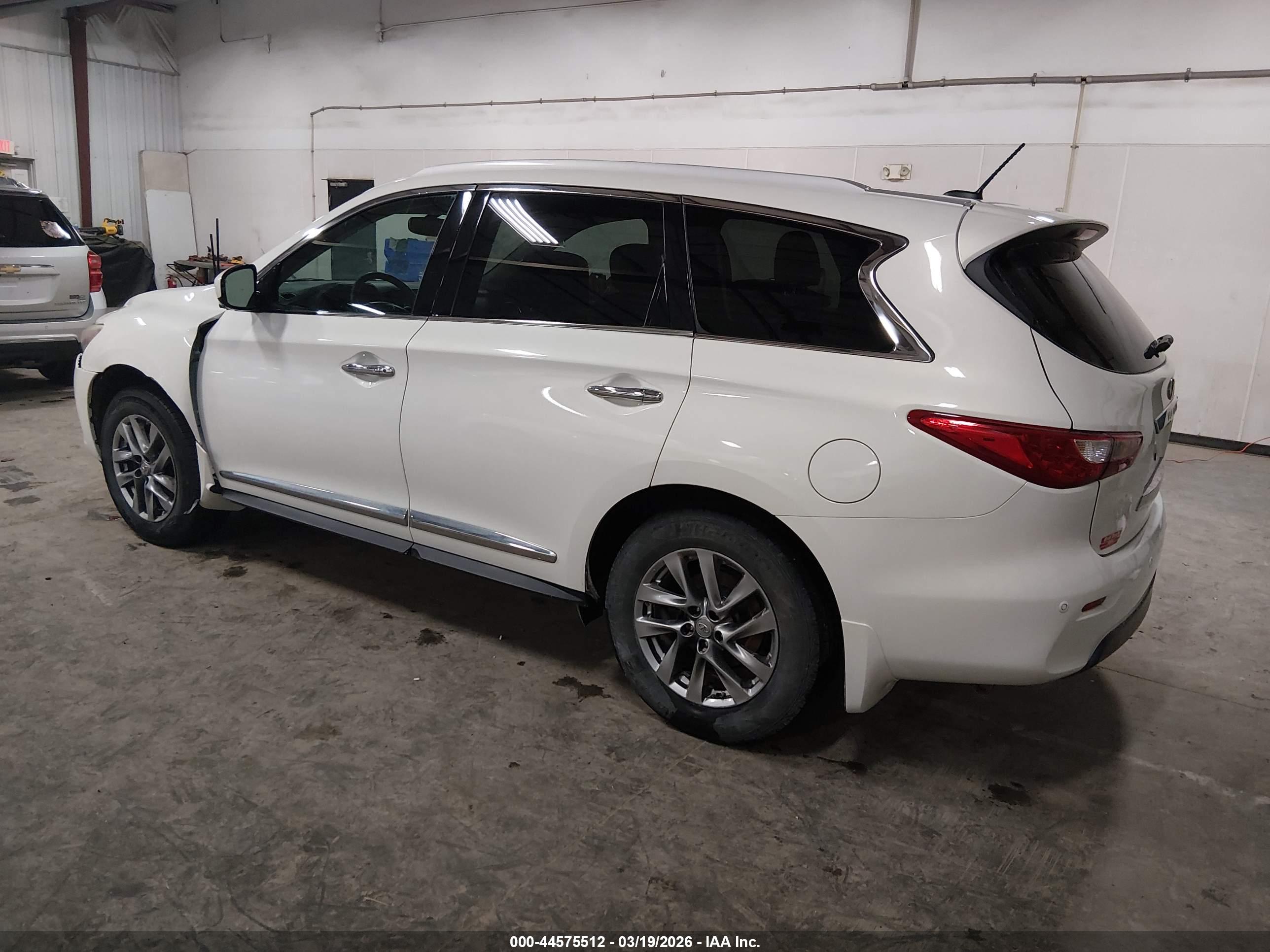 INFINITI JX35 image 3