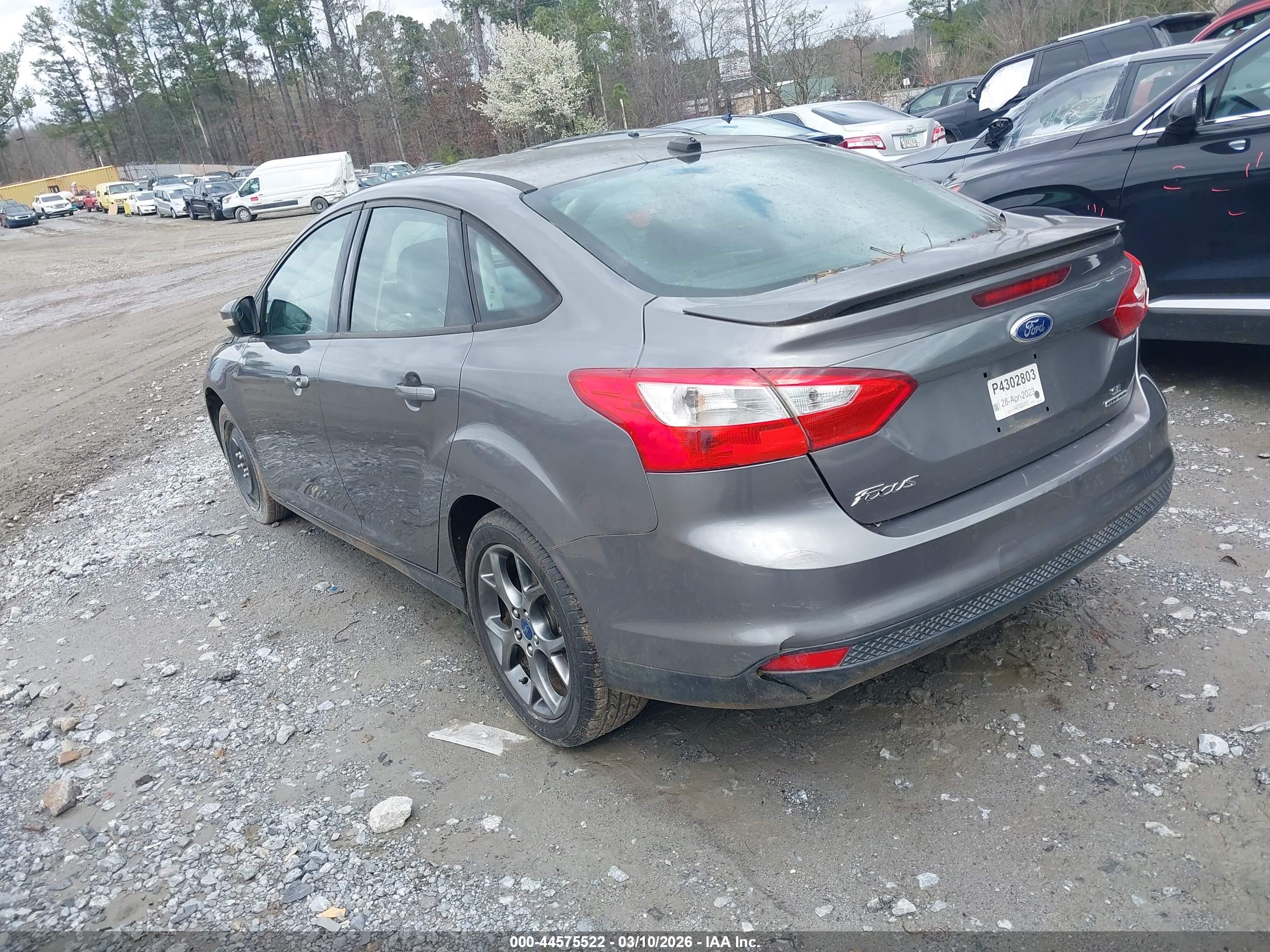 FORD FOCUS image 3