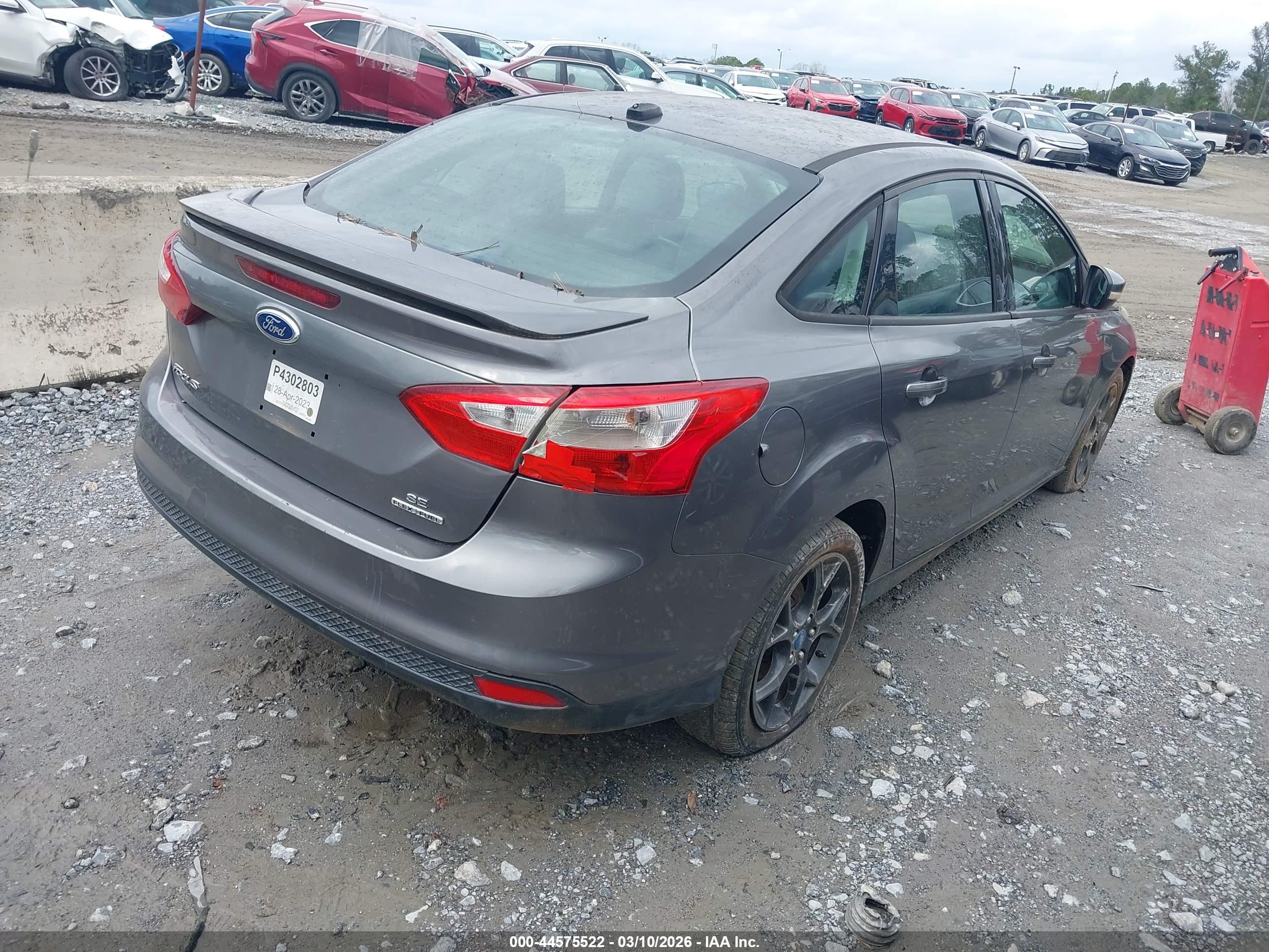 FORD FOCUS image 4