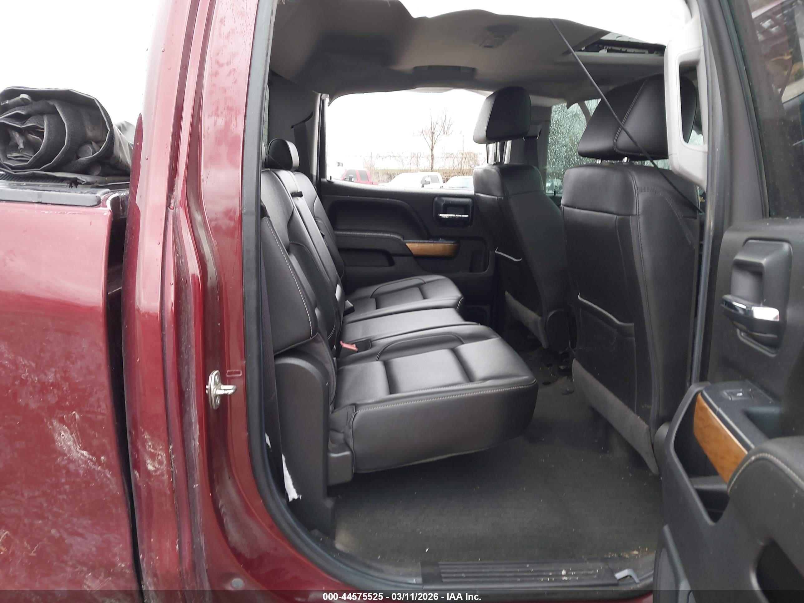 CHEVROLET SILVERADO image 8