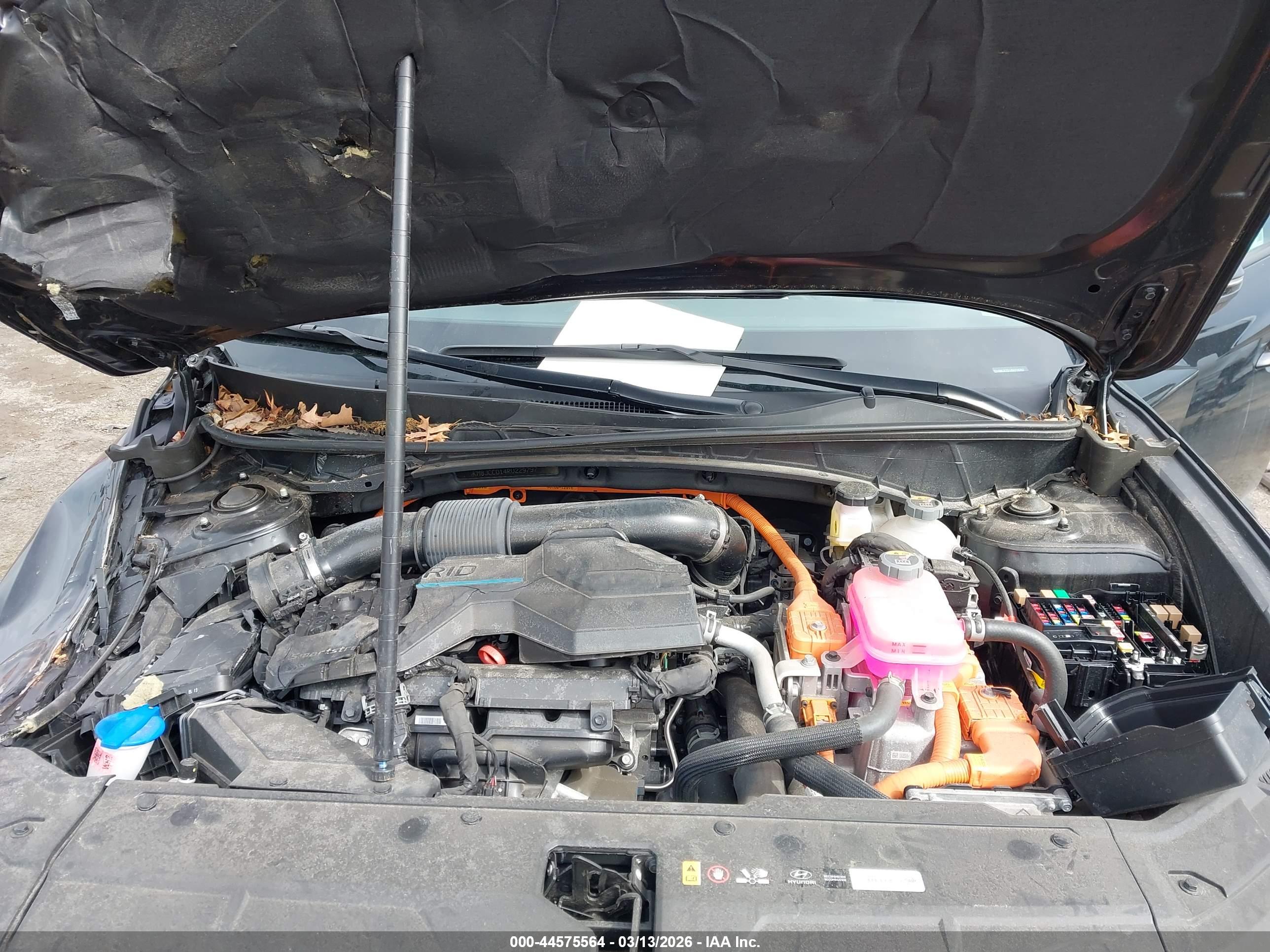 HYUNDAI TUCSON image 10