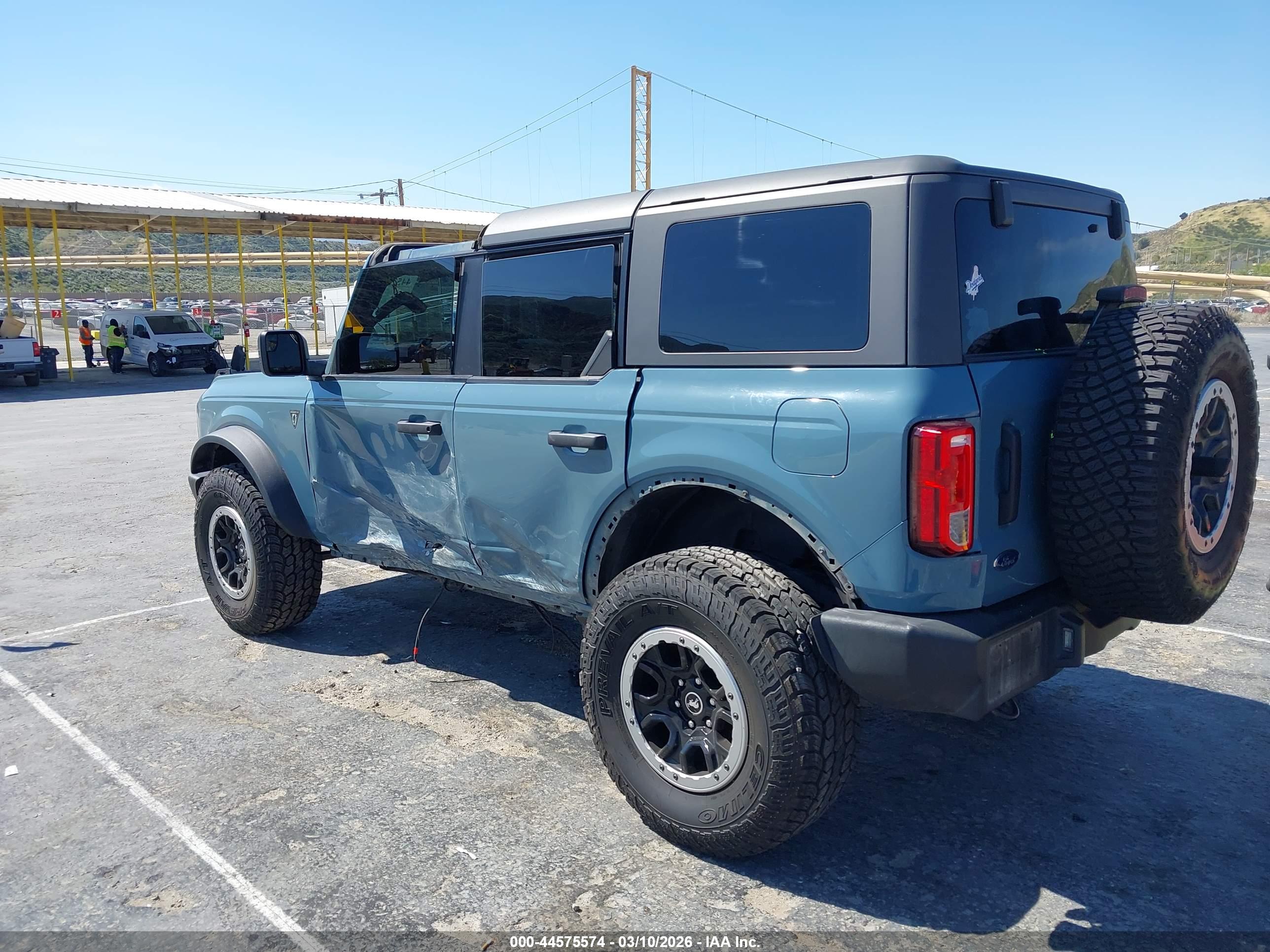 FORD BRONCO image 3