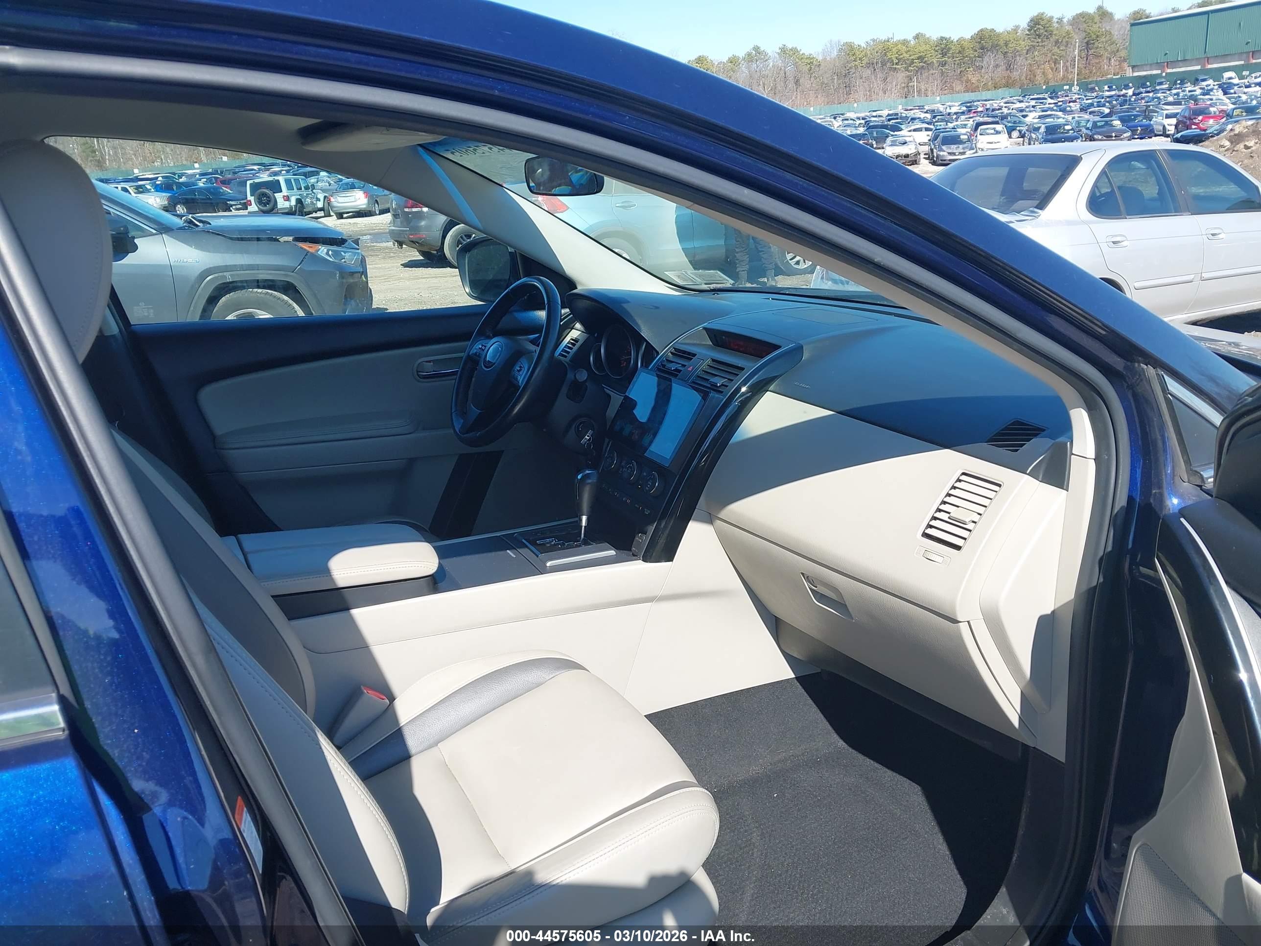 MAZDA CX-9 image 5