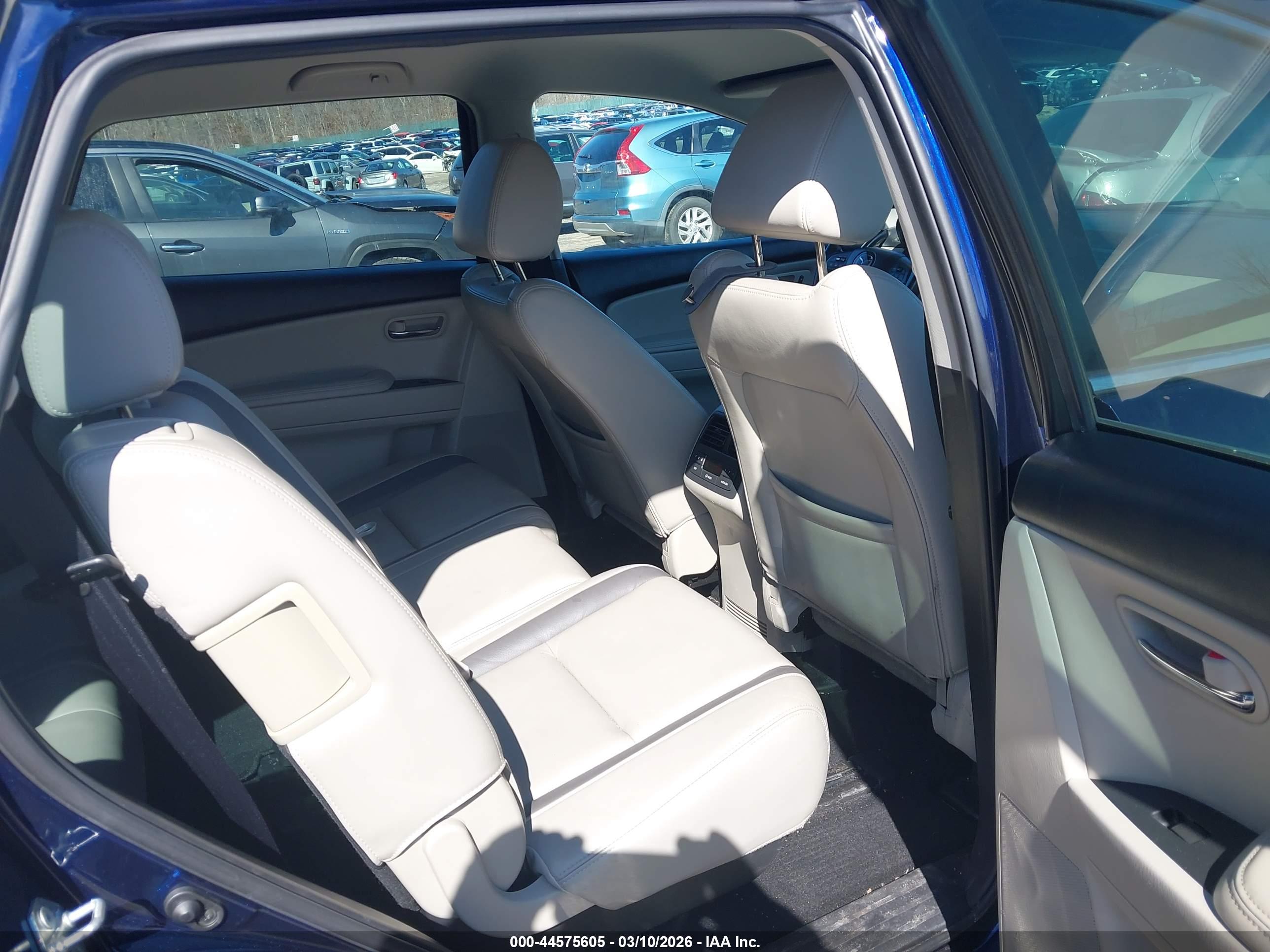 MAZDA CX-9 image 8