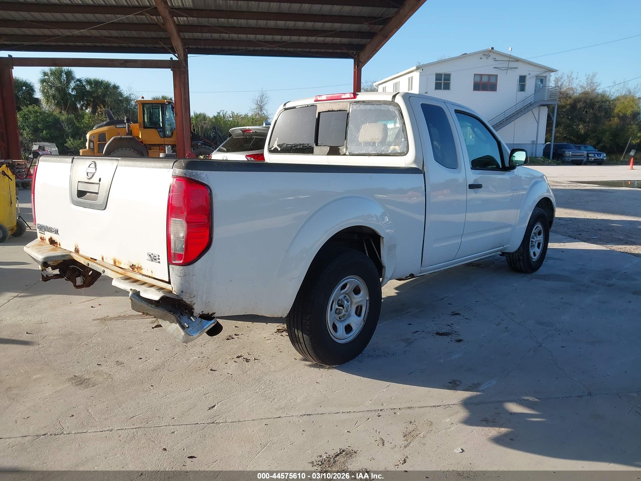 NISSAN FRONTIER image 4