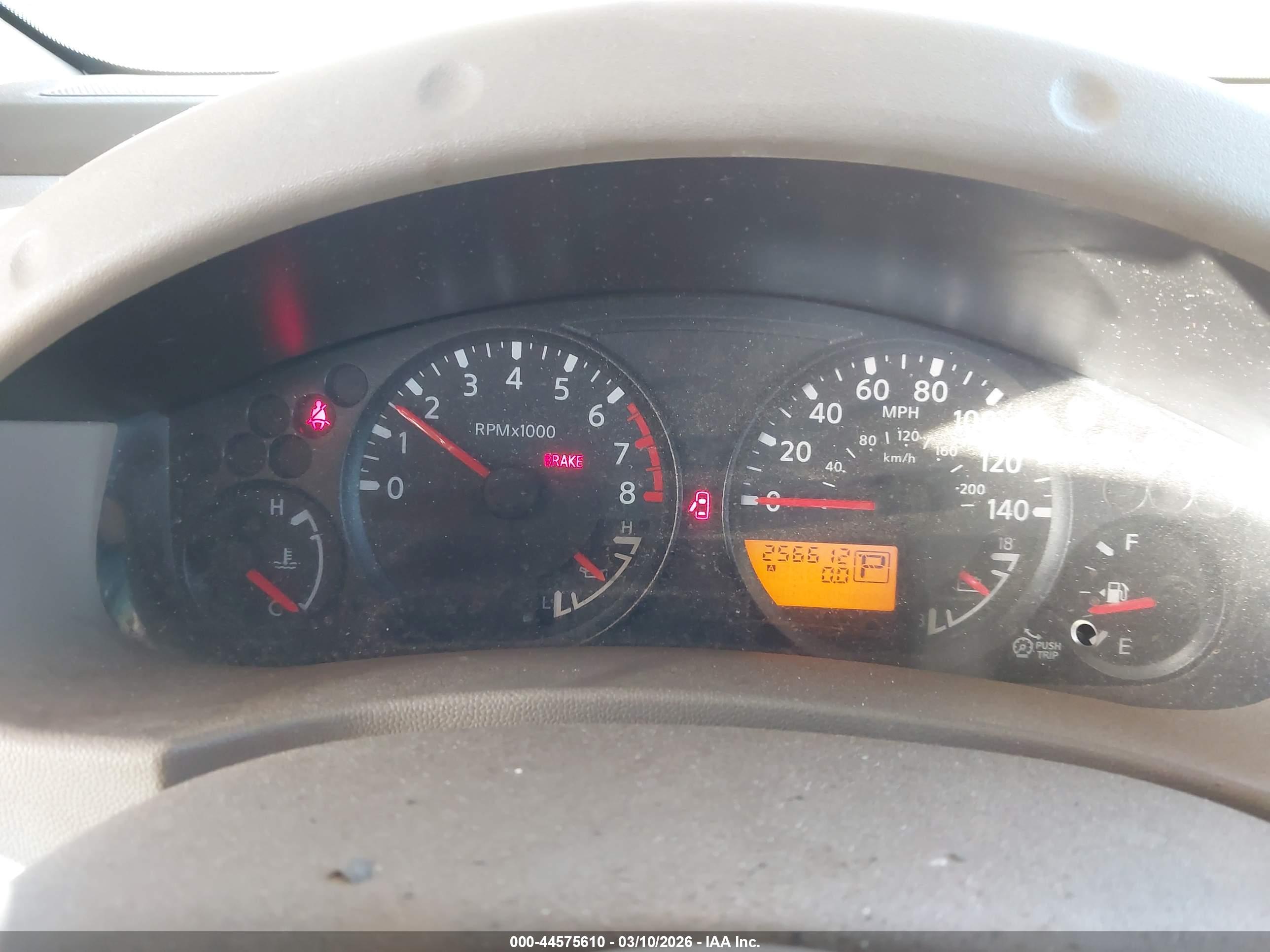 NISSAN FRONTIER image 7