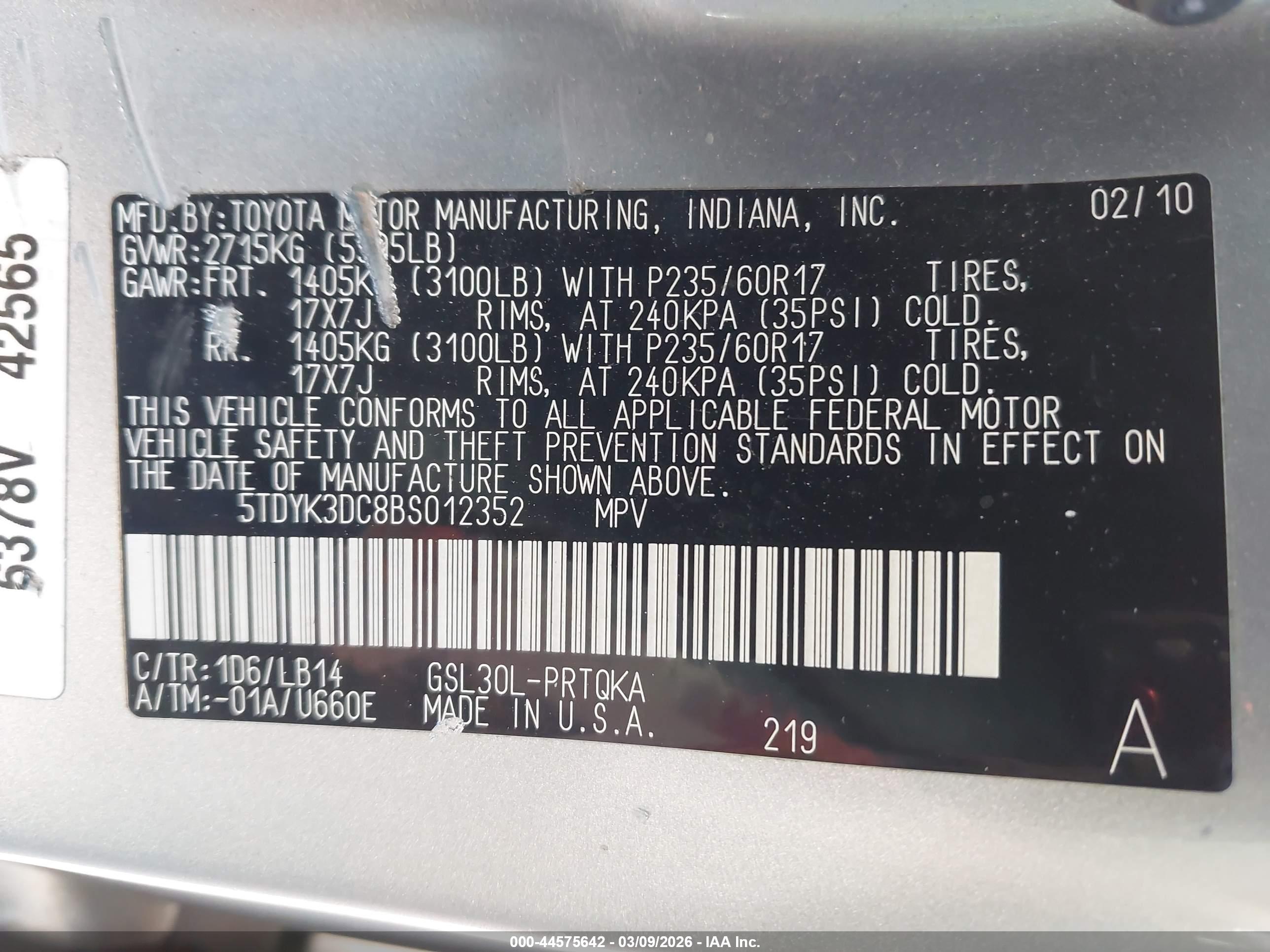 TOYOTA SIENNA image 9