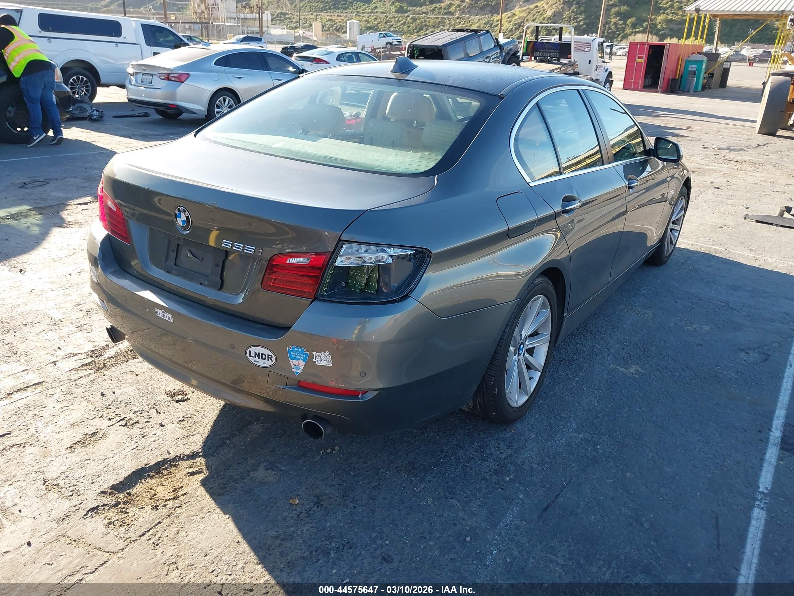 BMW 535I image 4
