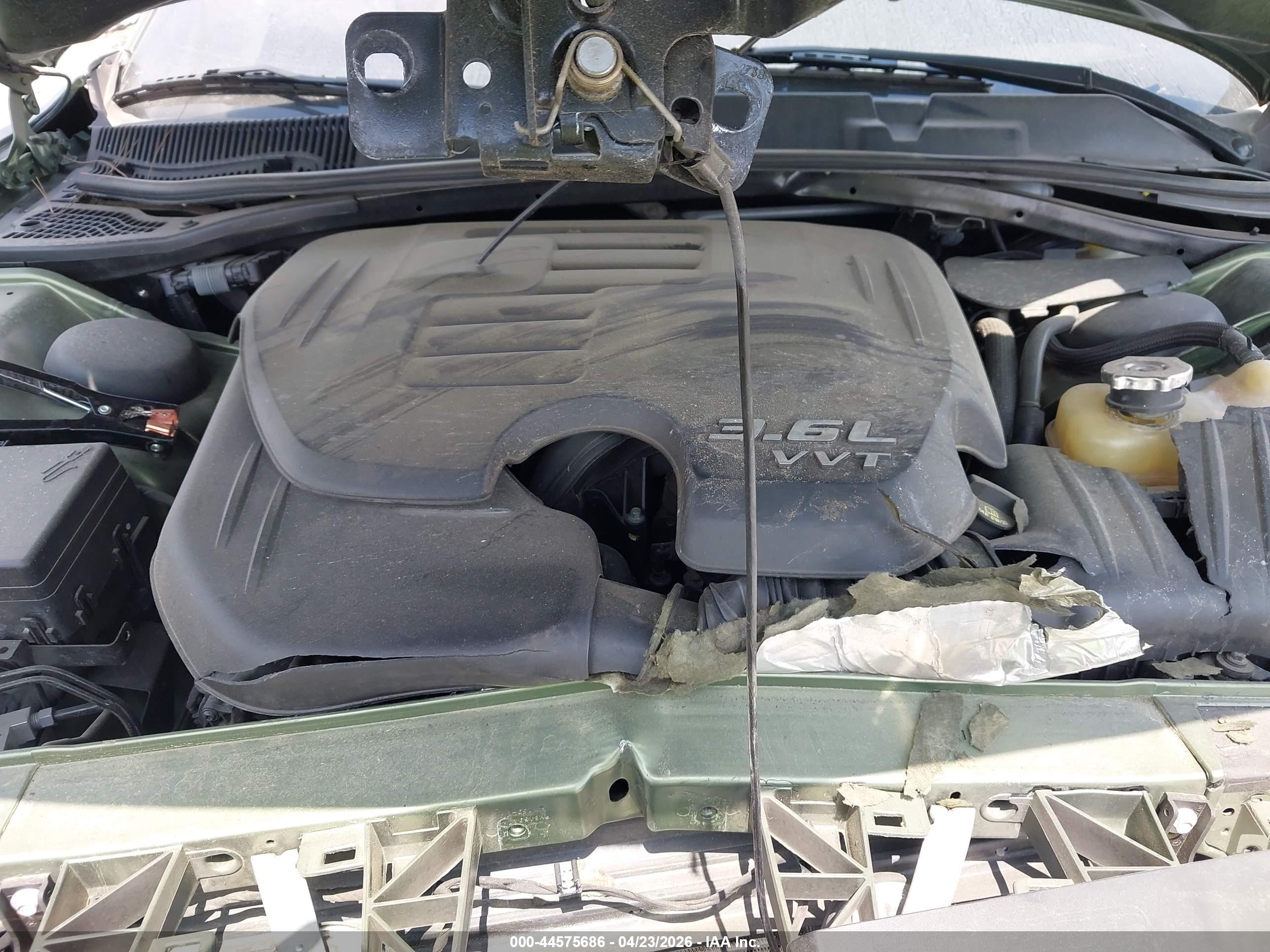 DODGE CHALLENGER image 10