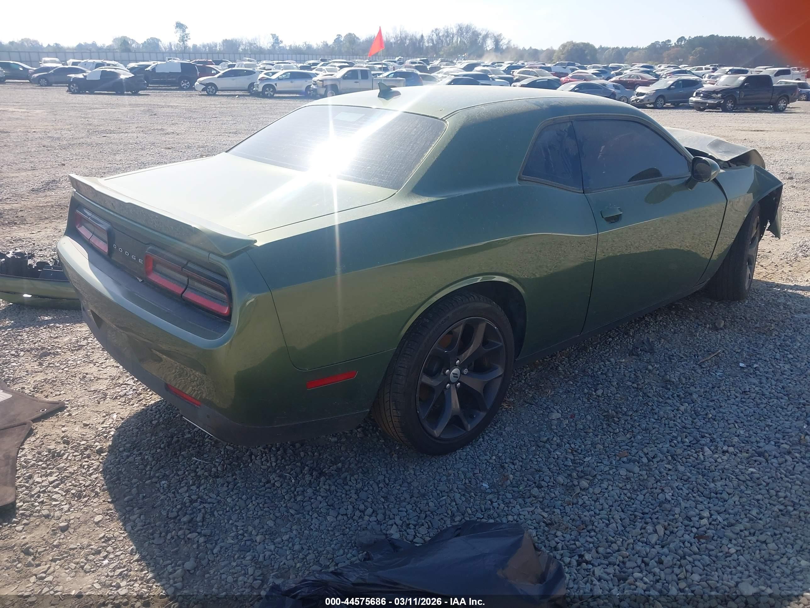 DODGE CHALLENGER image 4