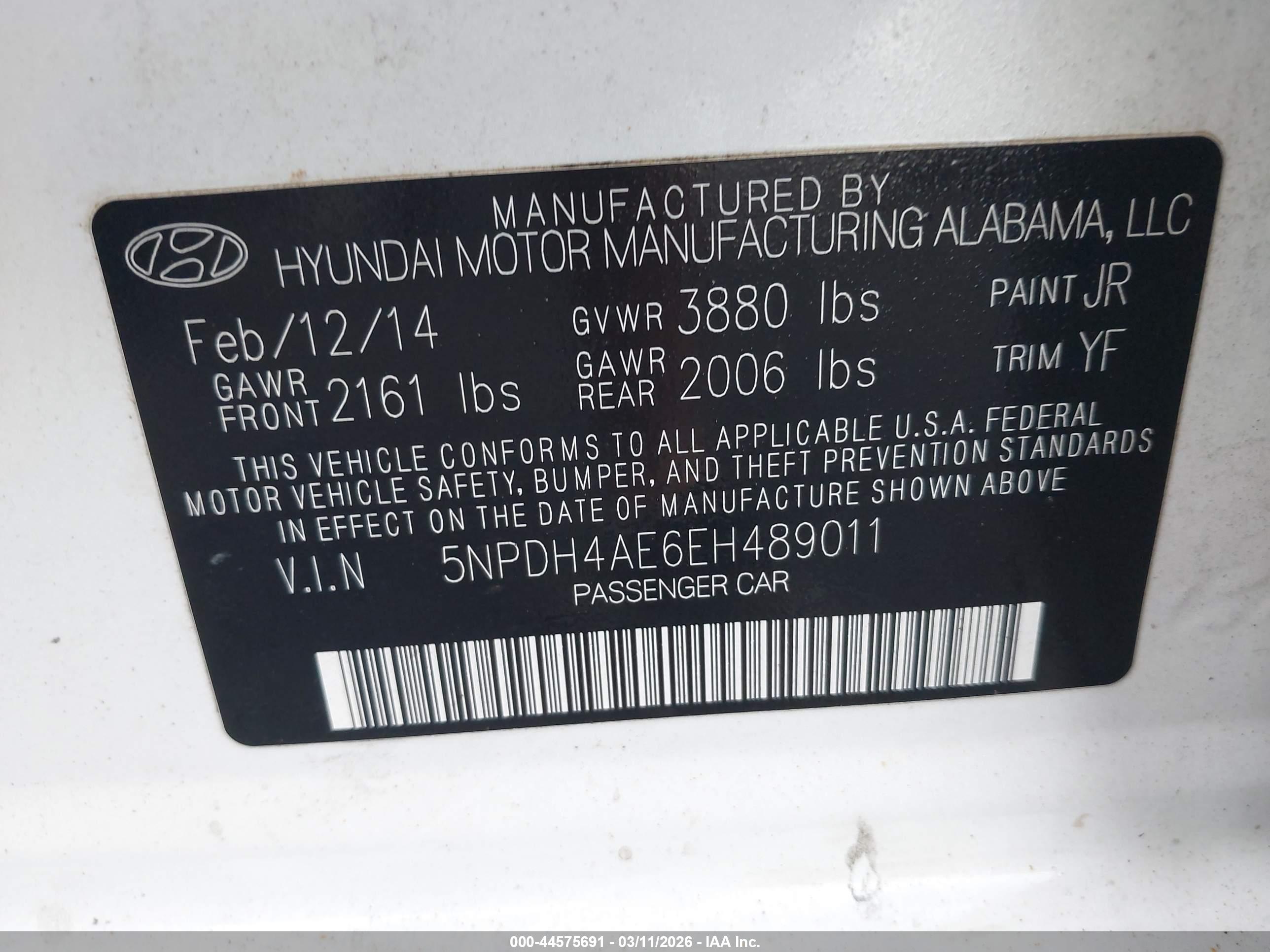 HYUNDAI ELANTRA image 9