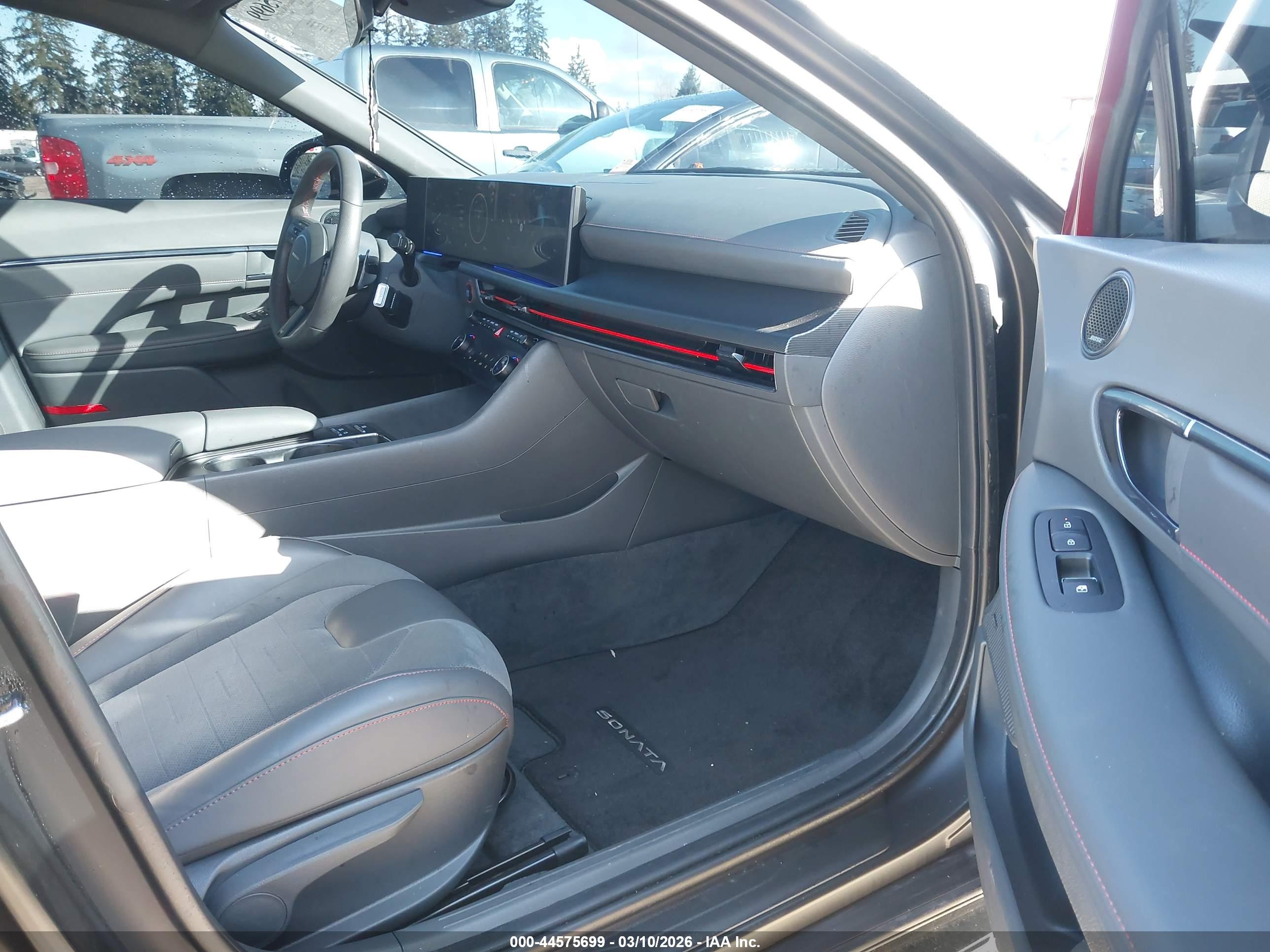 HYUNDAI SONATA image 5