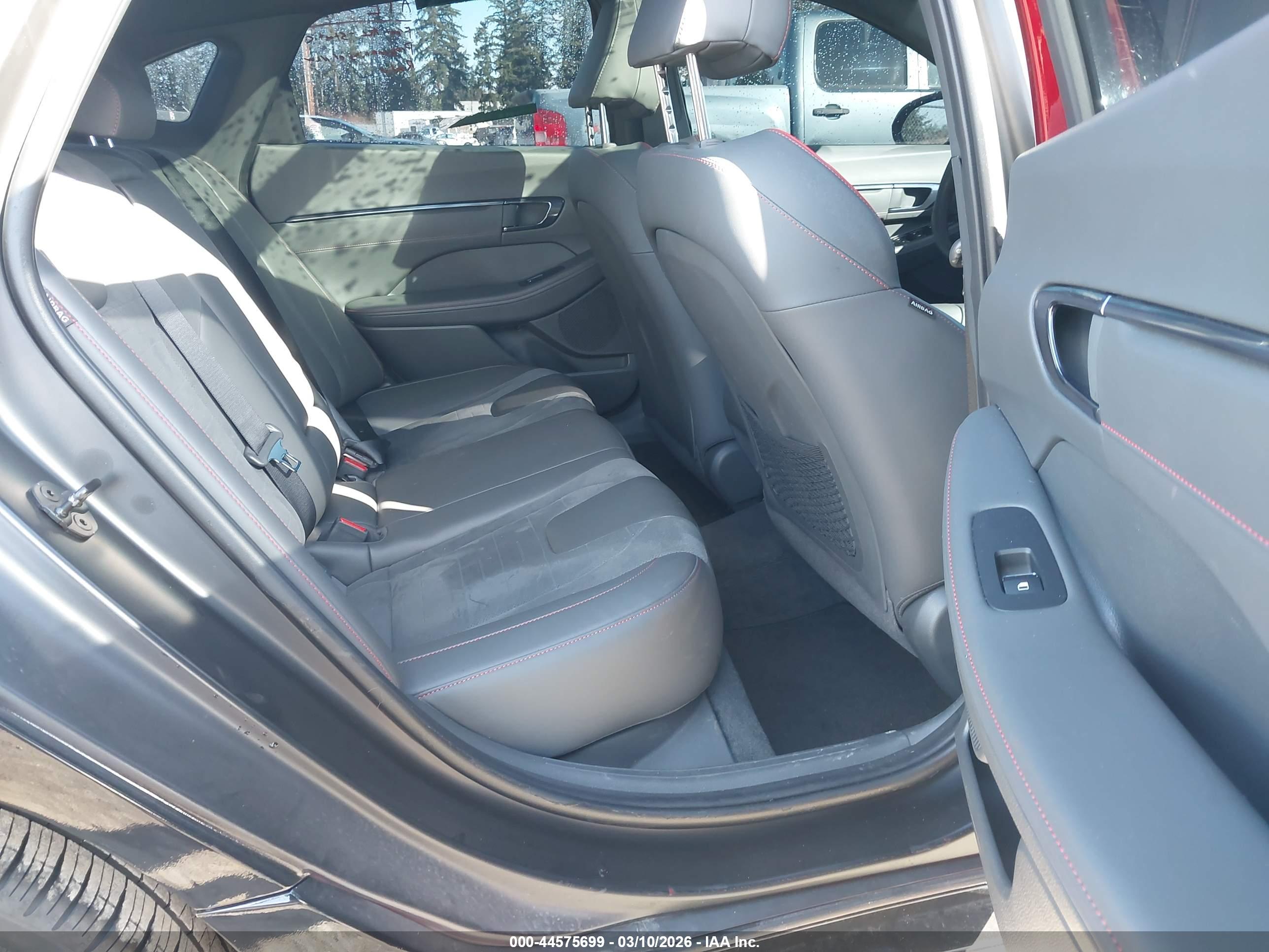 HYUNDAI SONATA image 8