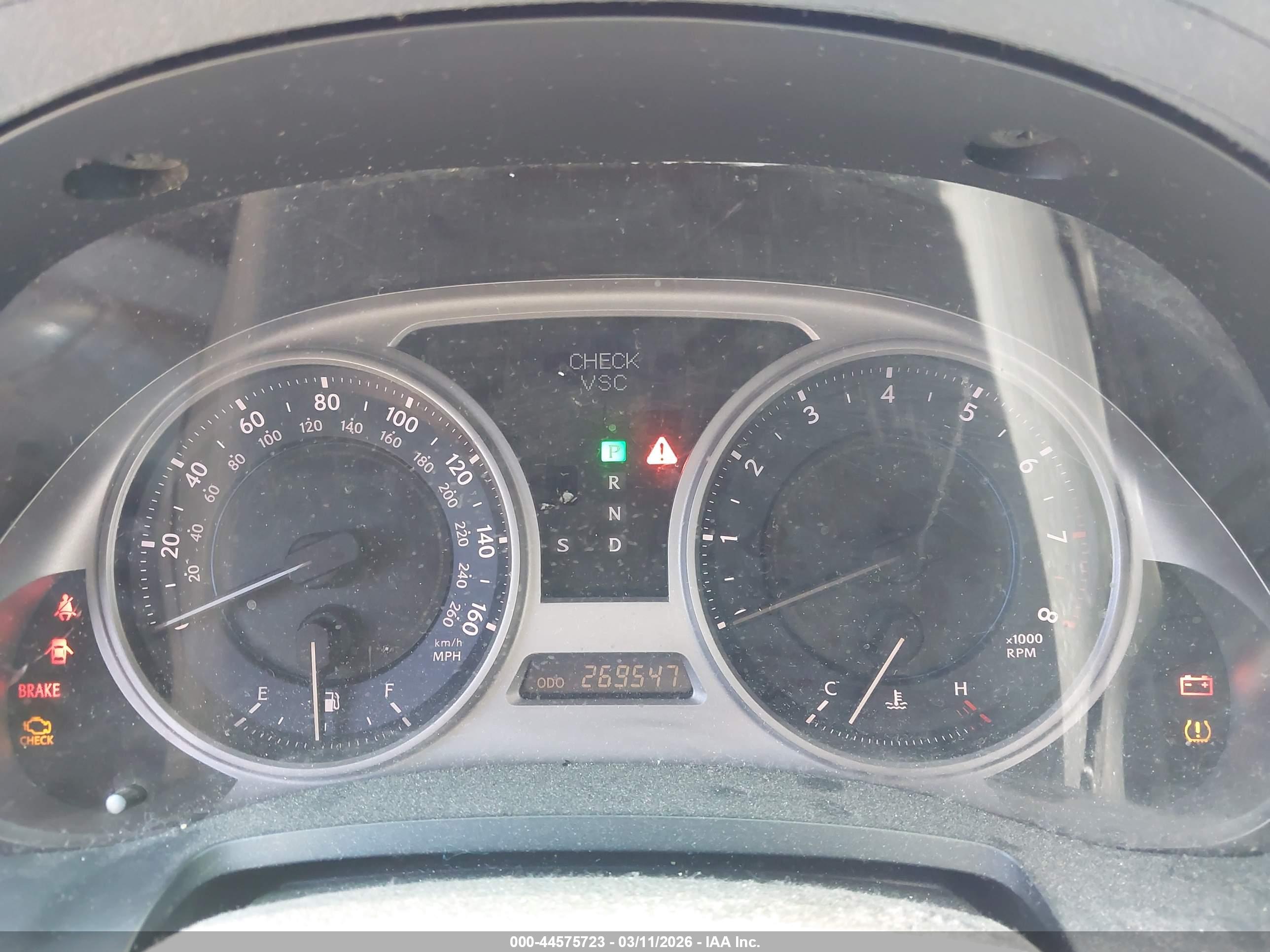 LEXUS IS image 7