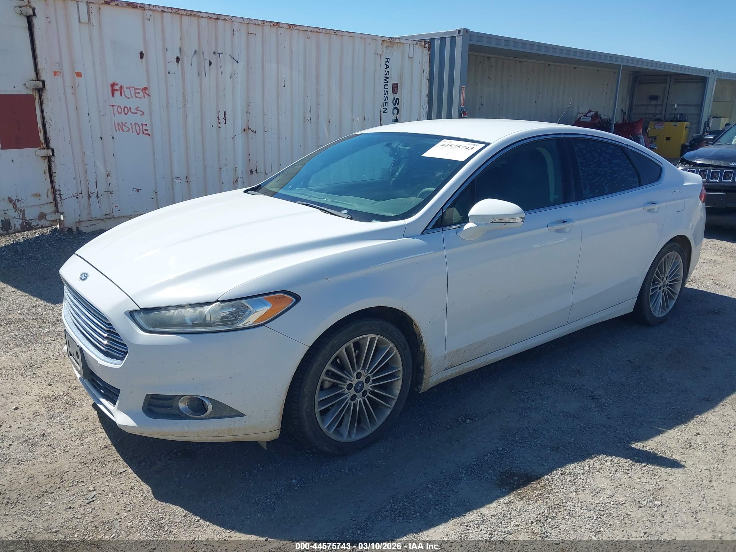 FORD FUSION image 2