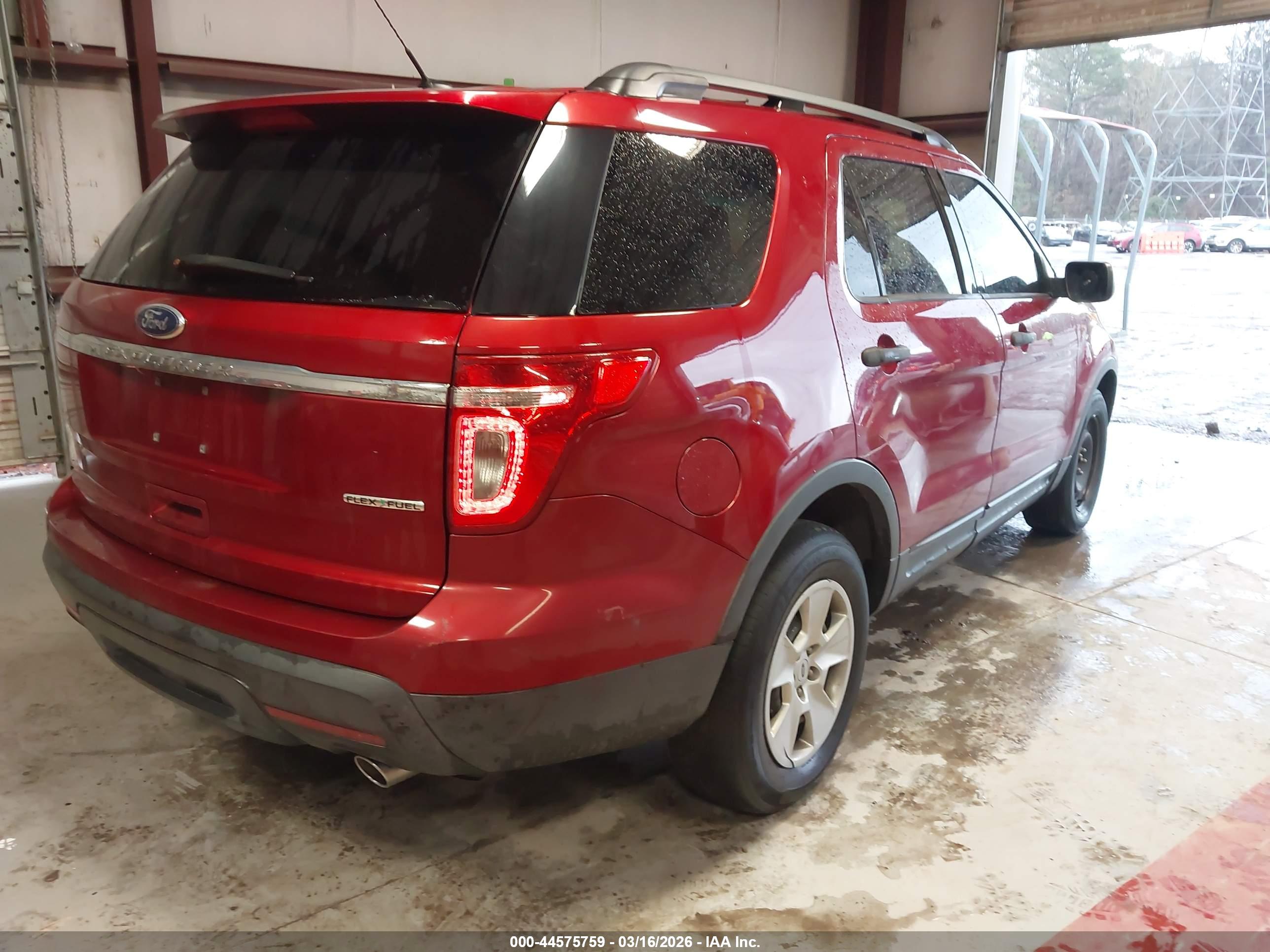 FORD EXPLORER image 4