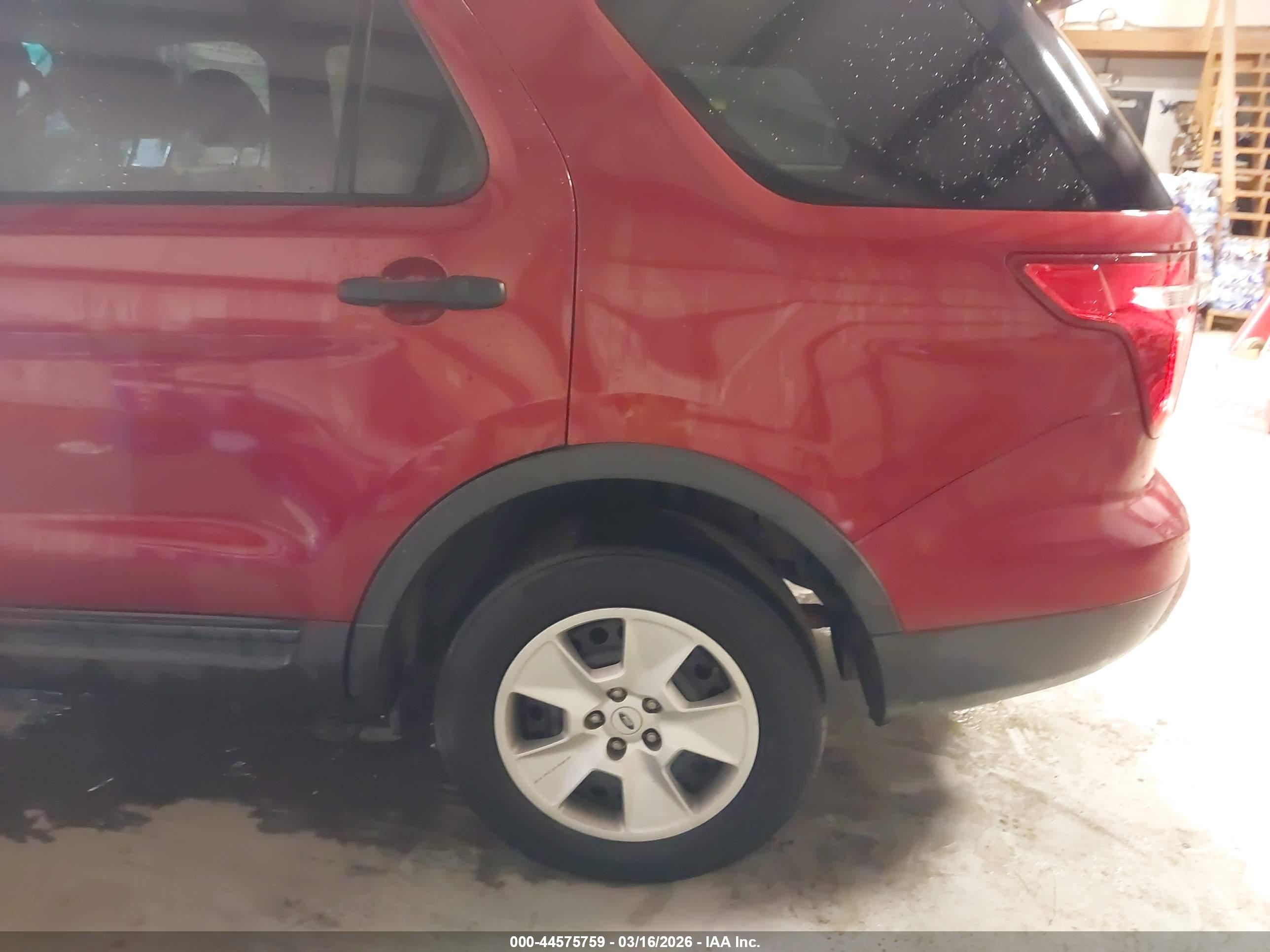 FORD EXPLORER image 6
