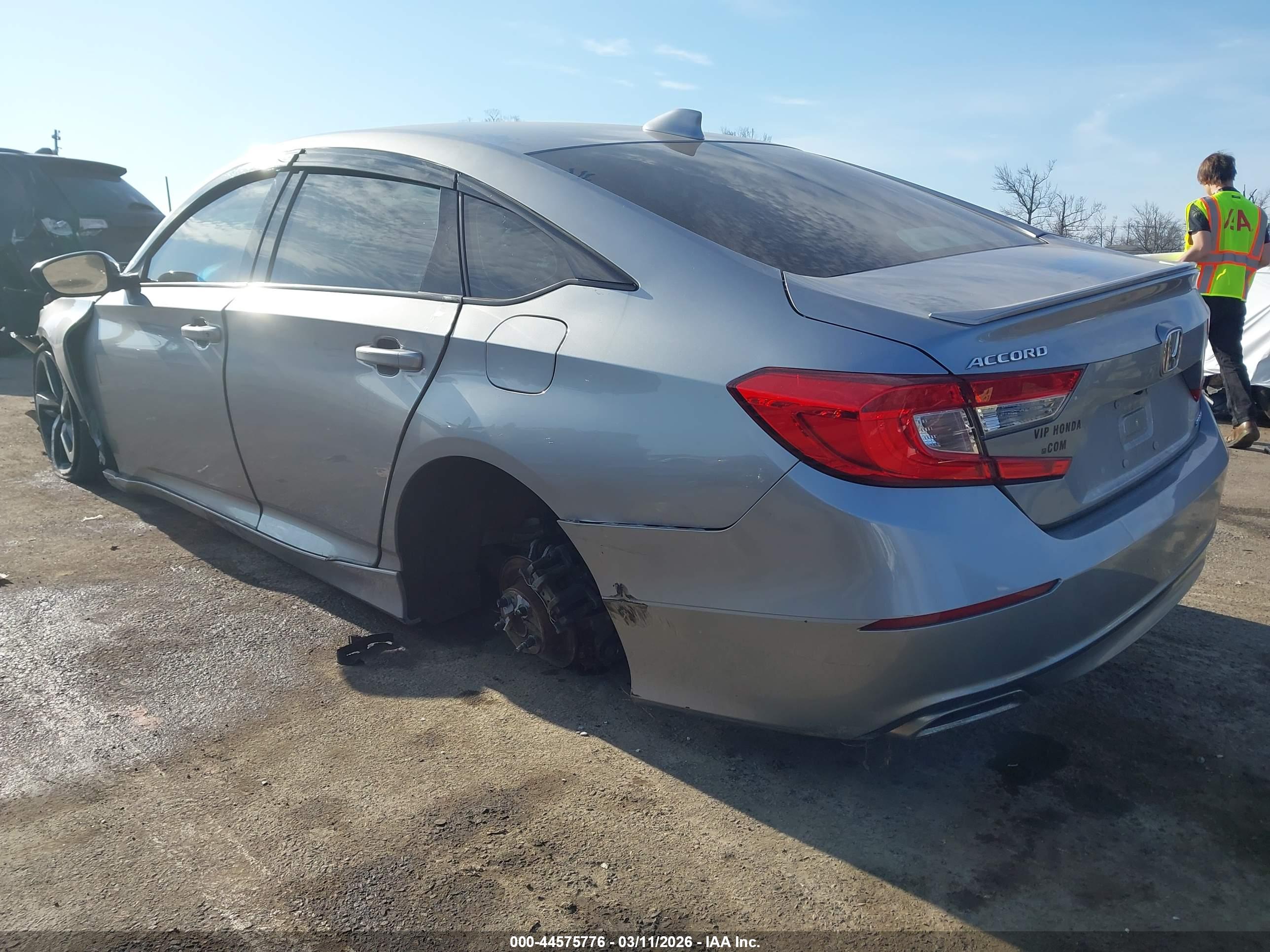 HONDA ACCORD image 3