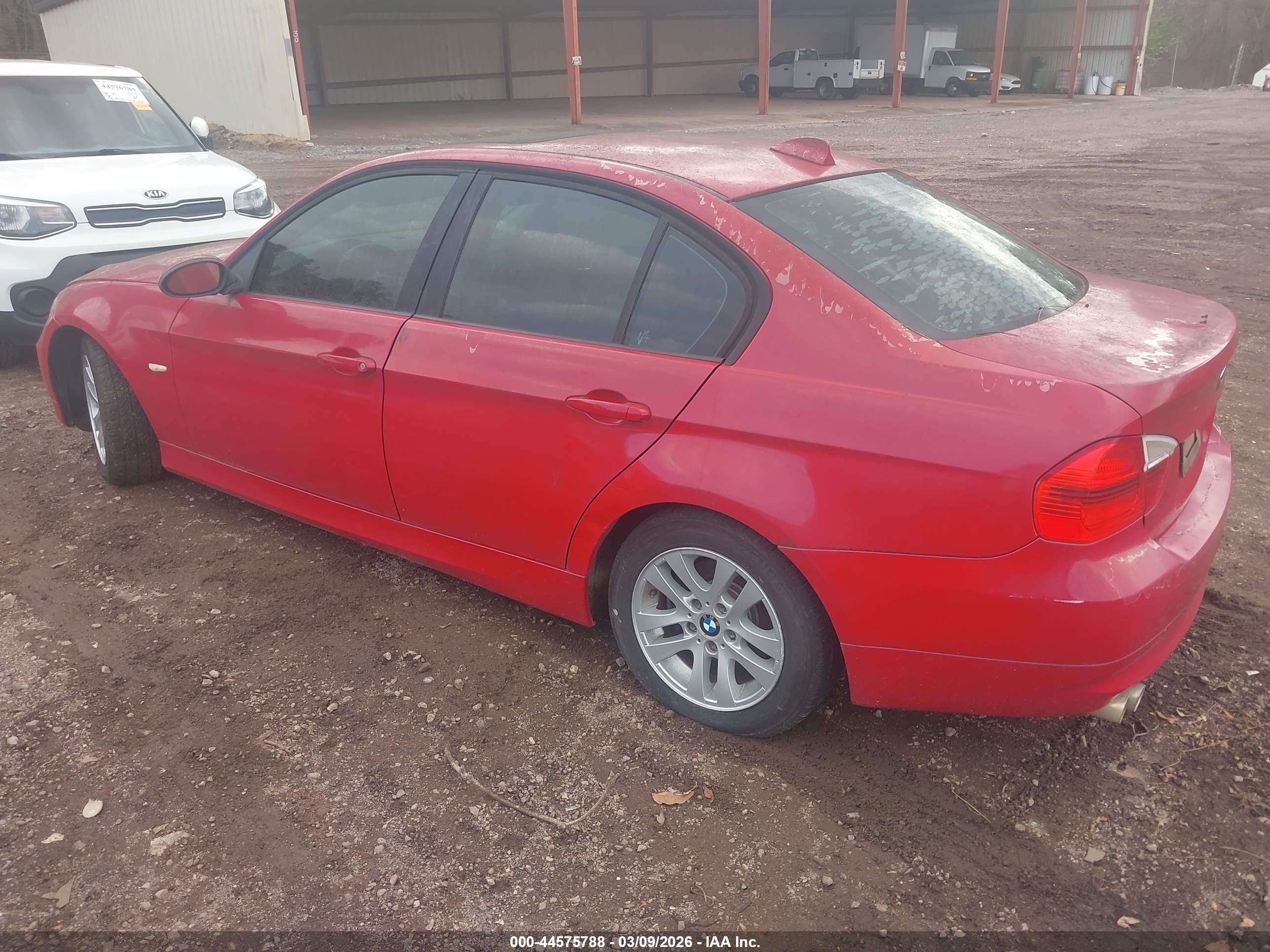 BMW 328I image 3