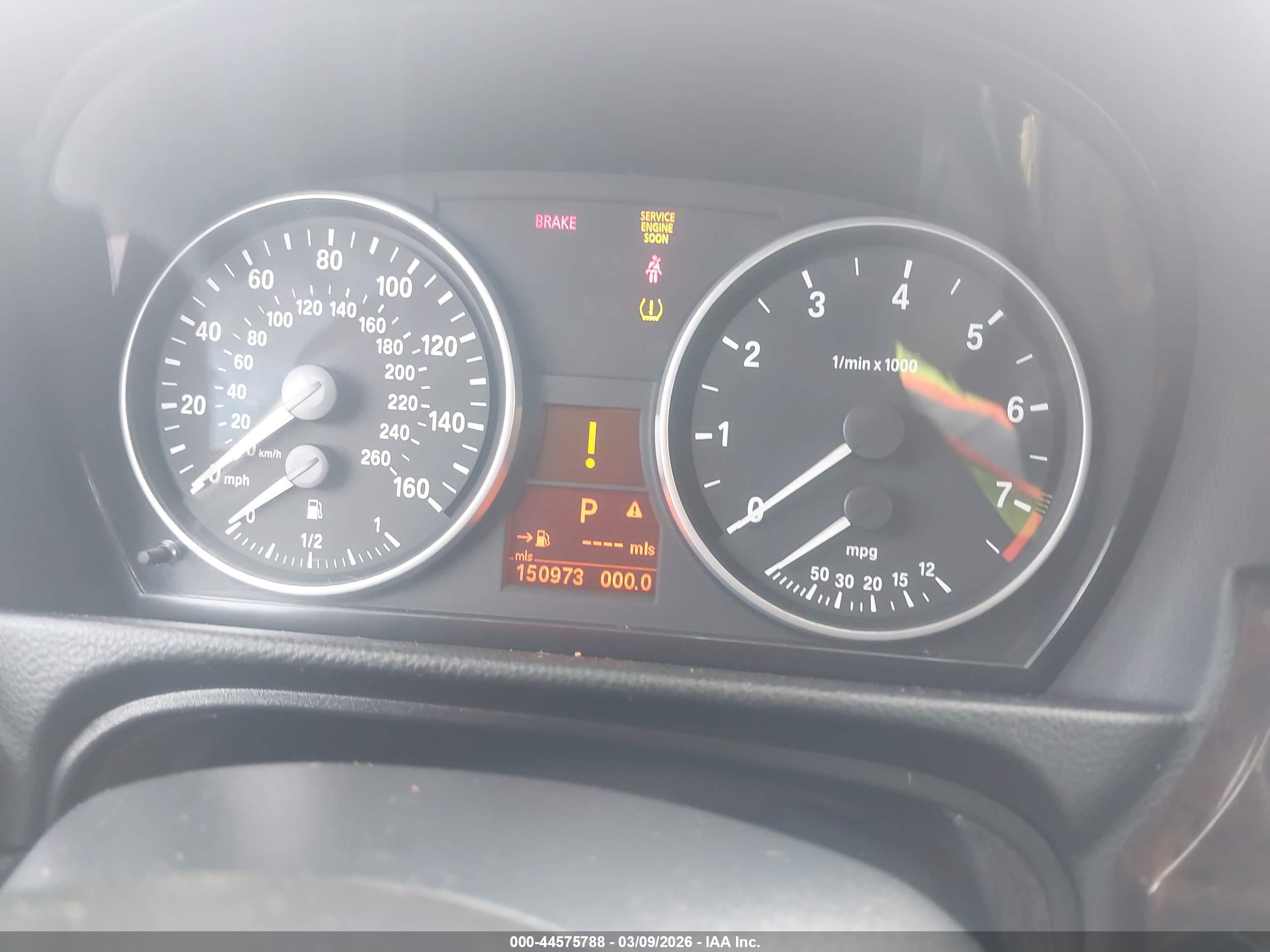 BMW 328I image 7