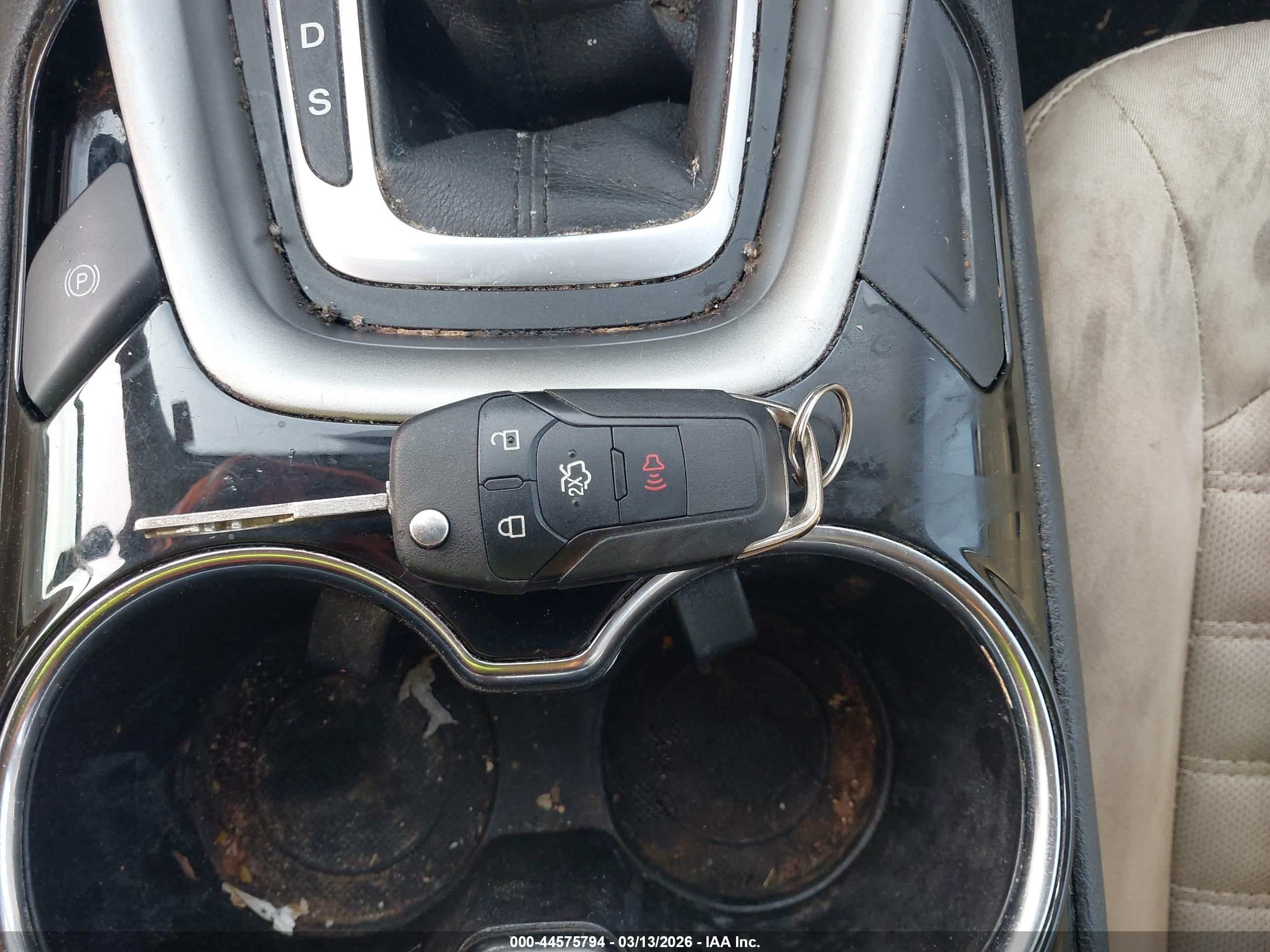 FORD FUSION image 11