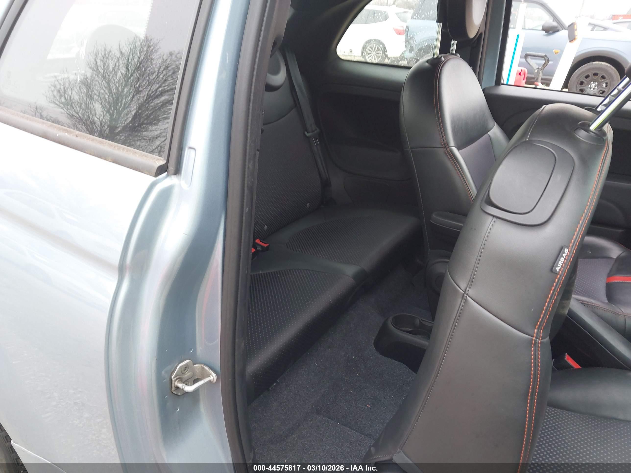 FIAT 500E image 8
