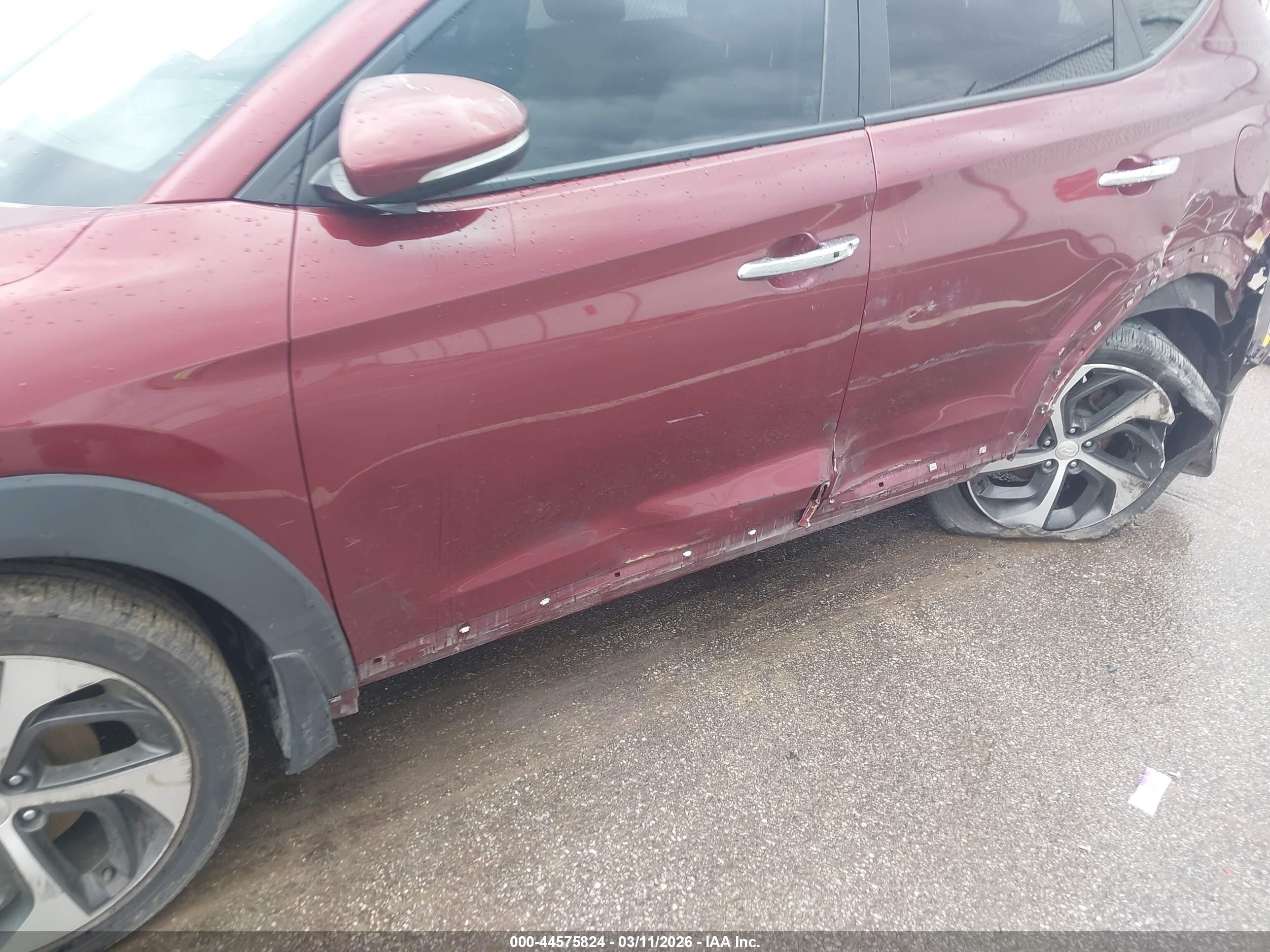 HYUNDAI TUCSON image 6